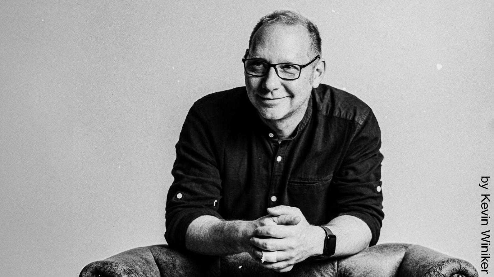 Autorenbild Der Kapitän, der aus der Wanne steigt