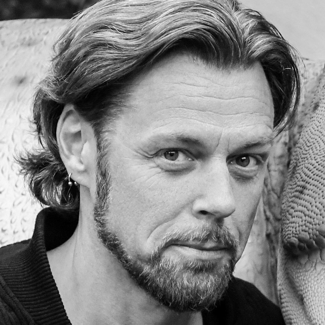 Autorenbild Lesen NERVT! - Bücher? Nein, danke! (Lesen nervt! 1)