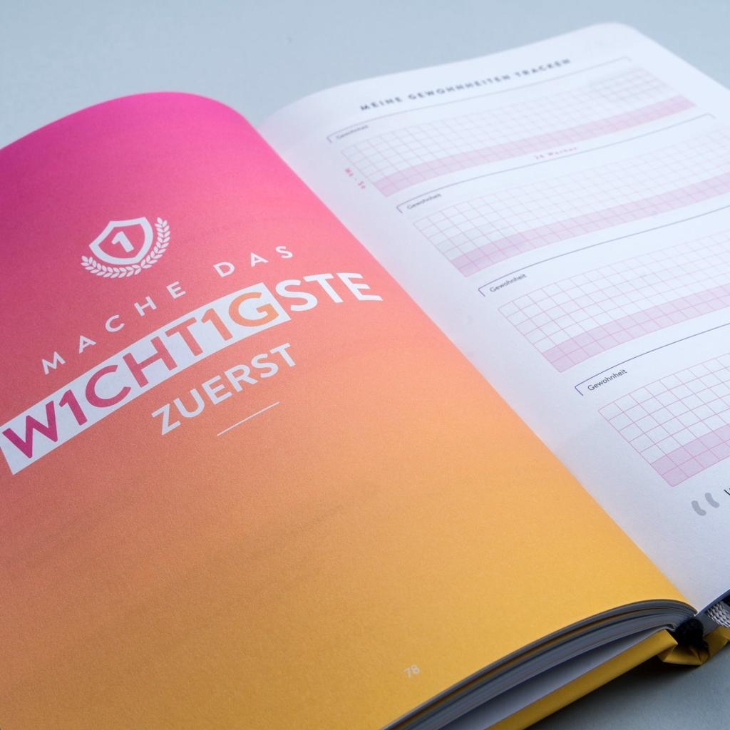 Beispielinhalt (Bild) DRANBLEIBEN Erfolgsjournal, Sunny Pink