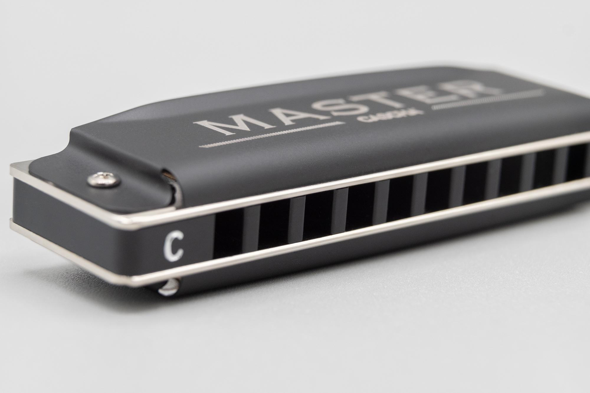 Beispielinhalt (Bild) Master Edition Blues Harmonica in C (incl. soft case and cleaning cloth)