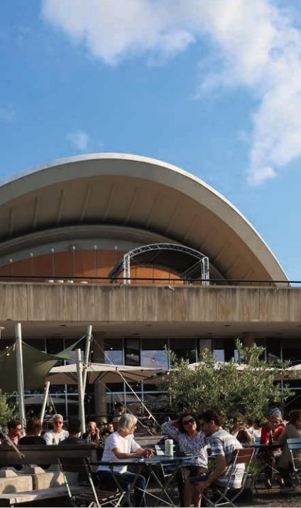 Beispielinhalt (Bild) Berlin mit dem 100er-Bus entdecken