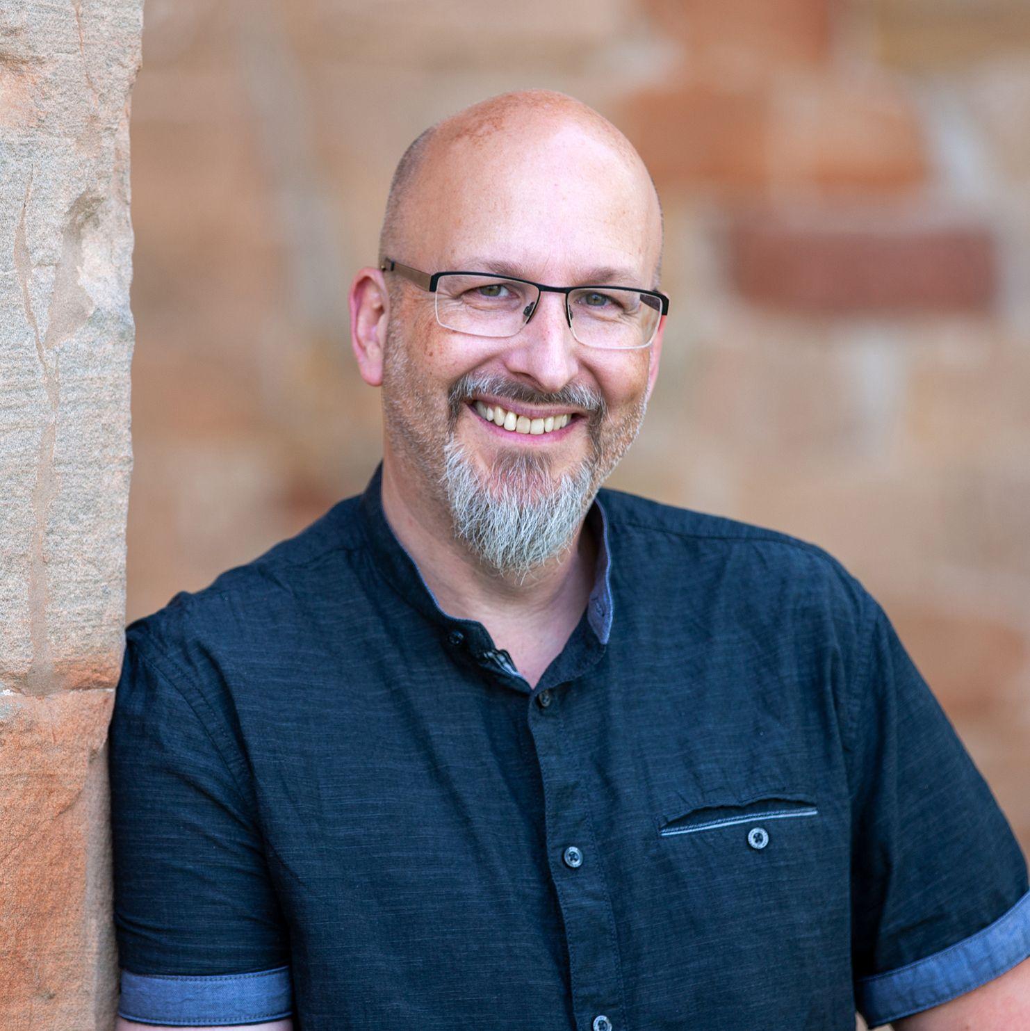 Autorenbild INFAMIUM