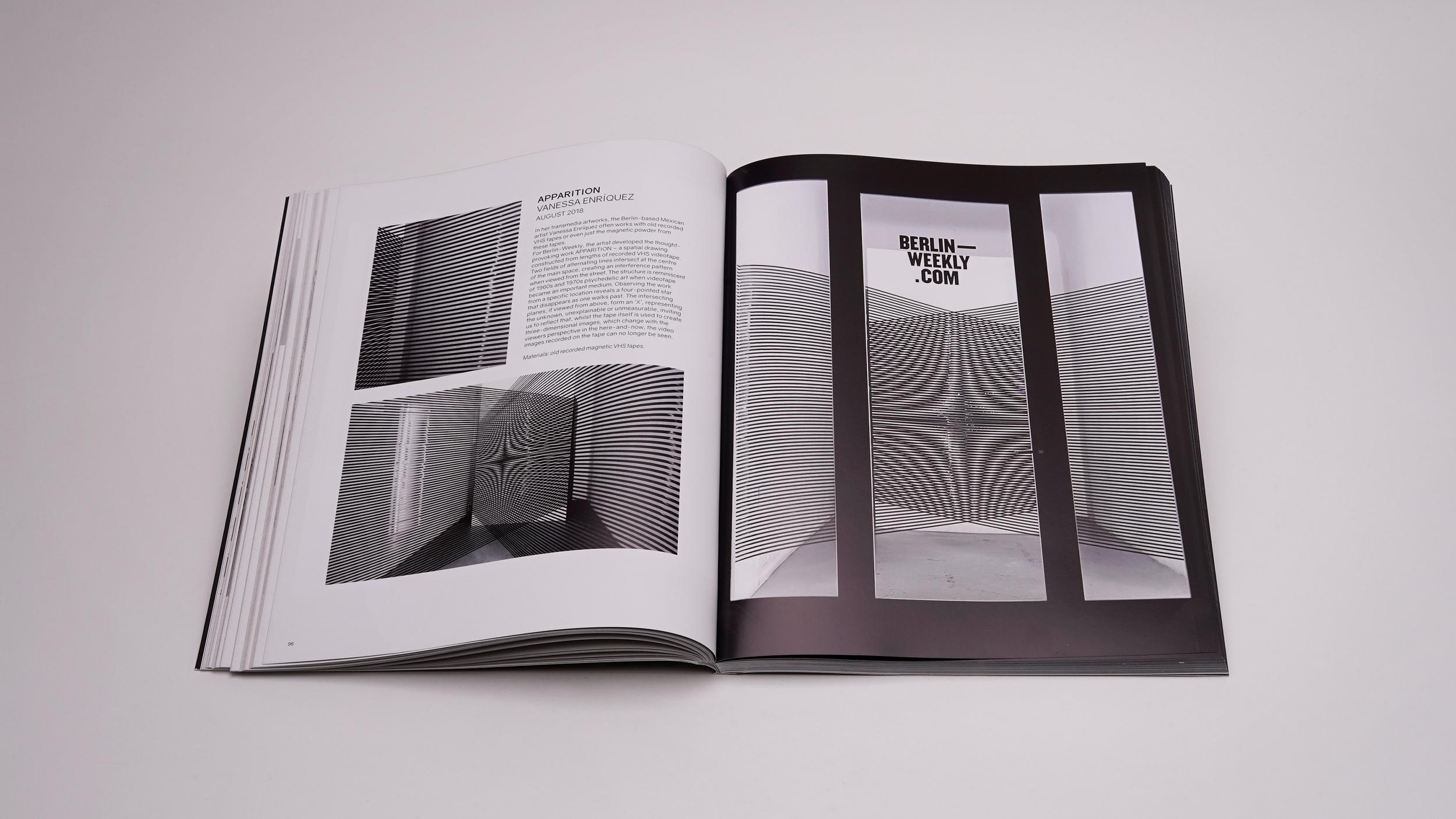 Beispielinhalt (Bild) 100 Windows. - Site-specific art installations at Berlin-Weekly project space