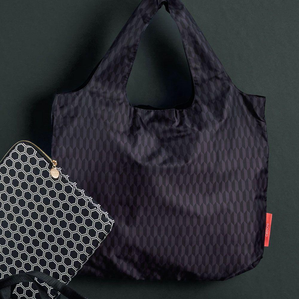 Beispielinhalt (Bild) Easy Bag 2.0 Uroko black