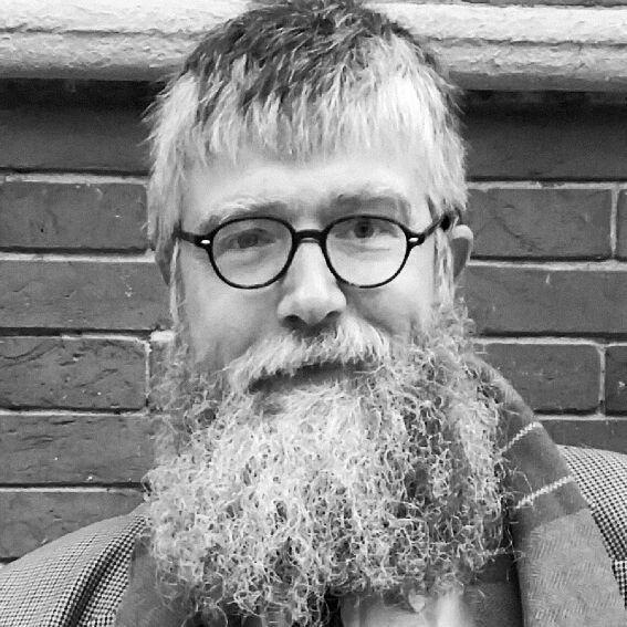 Autorenbild Hasen rasen mit dem Schlitten