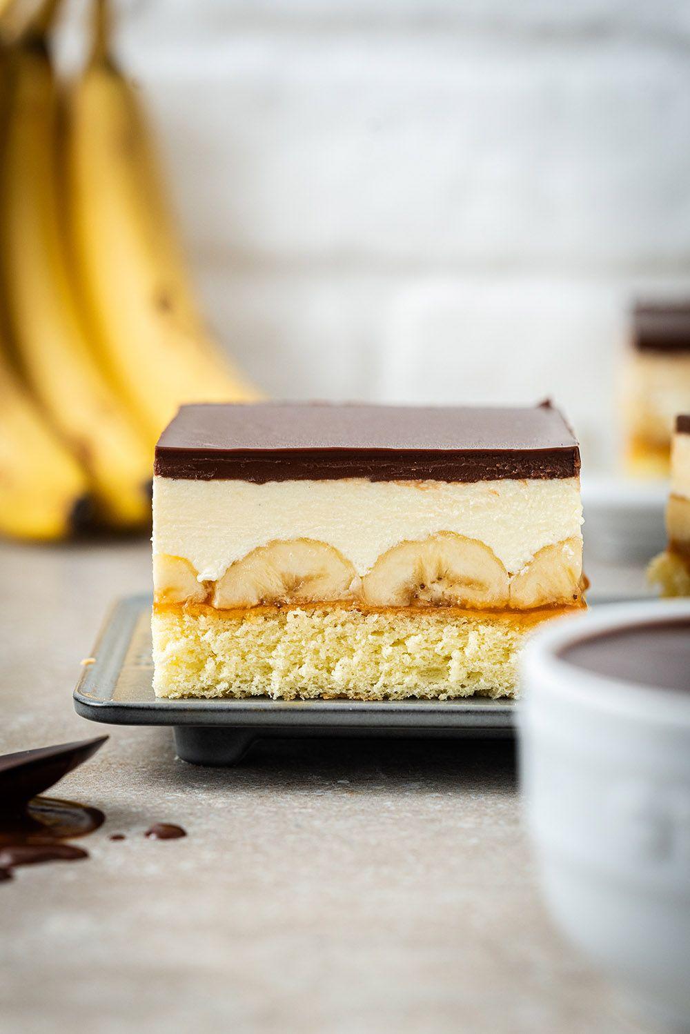 Beispielinhalt (Bild) Mann backt Kuchen