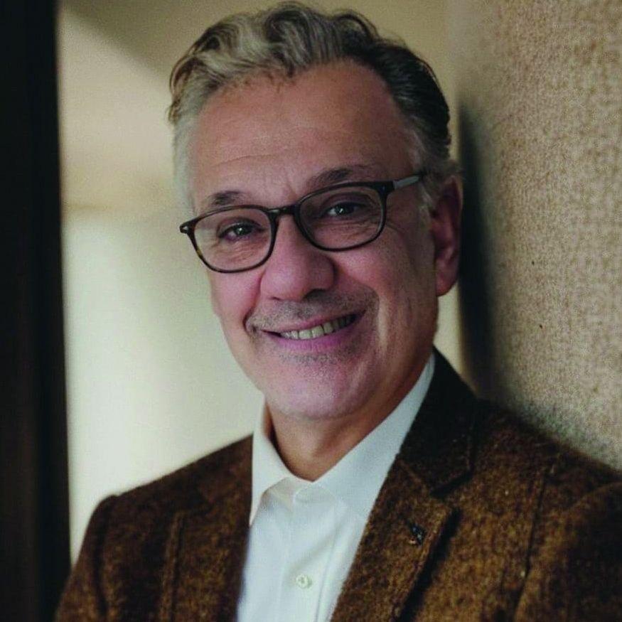 Autorenbild Glückliche Menschen lachen schöner