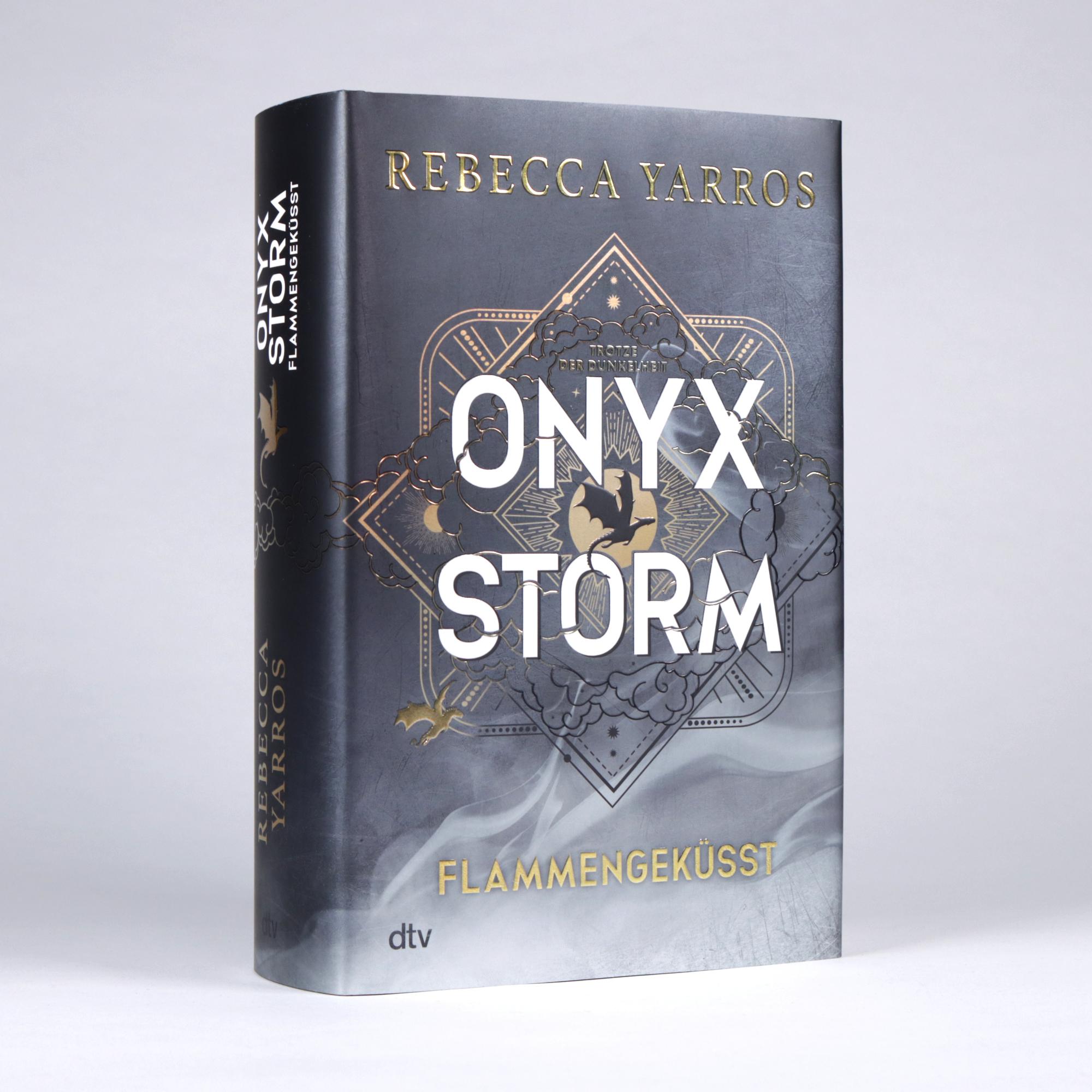 Beispielinhalt (Bild) Onyx Storm - Flammengeküsst