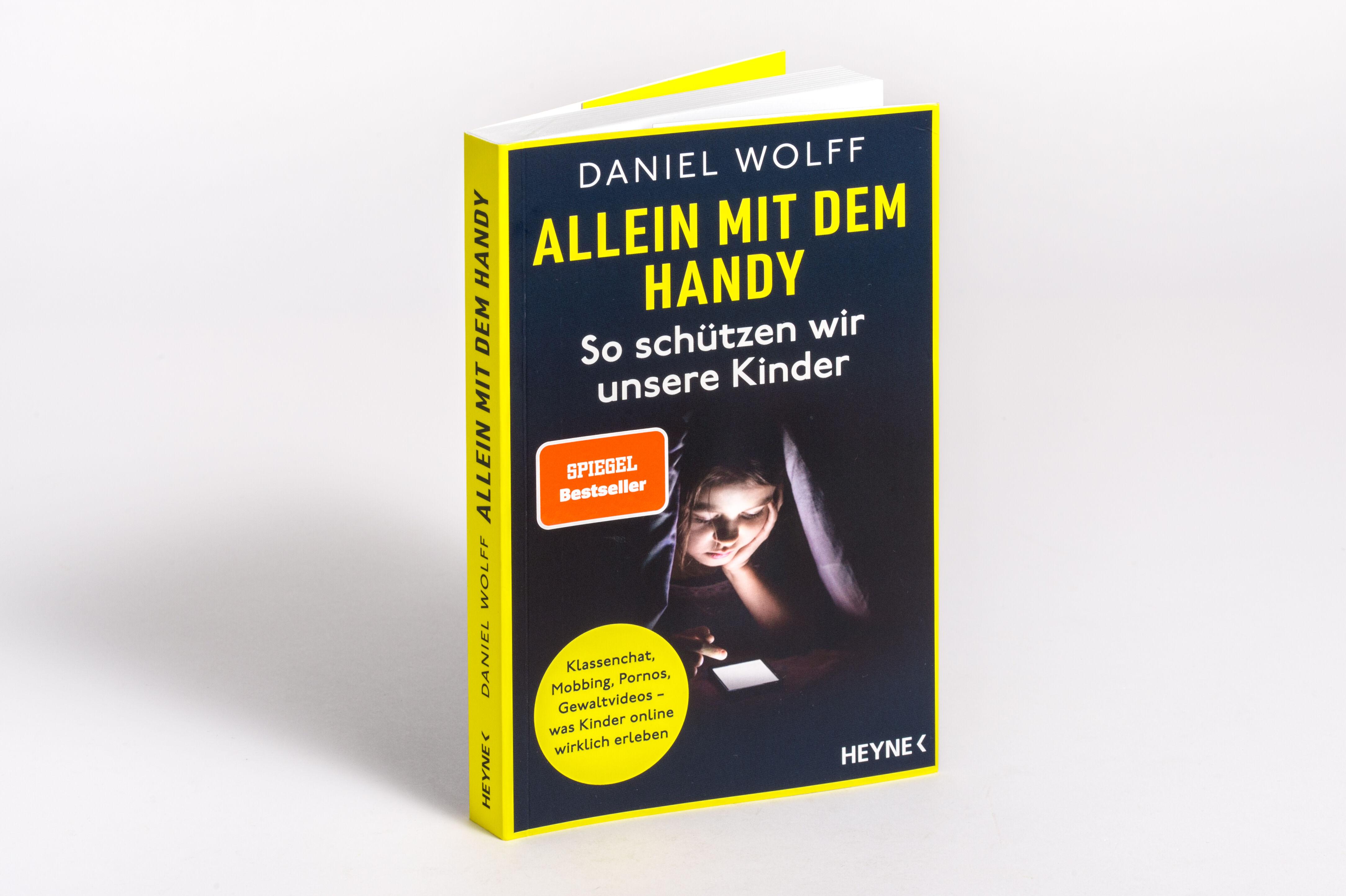 Beispielinhalt (Bild) Allein mit dem Handy: So schützen wir unsere Kinder