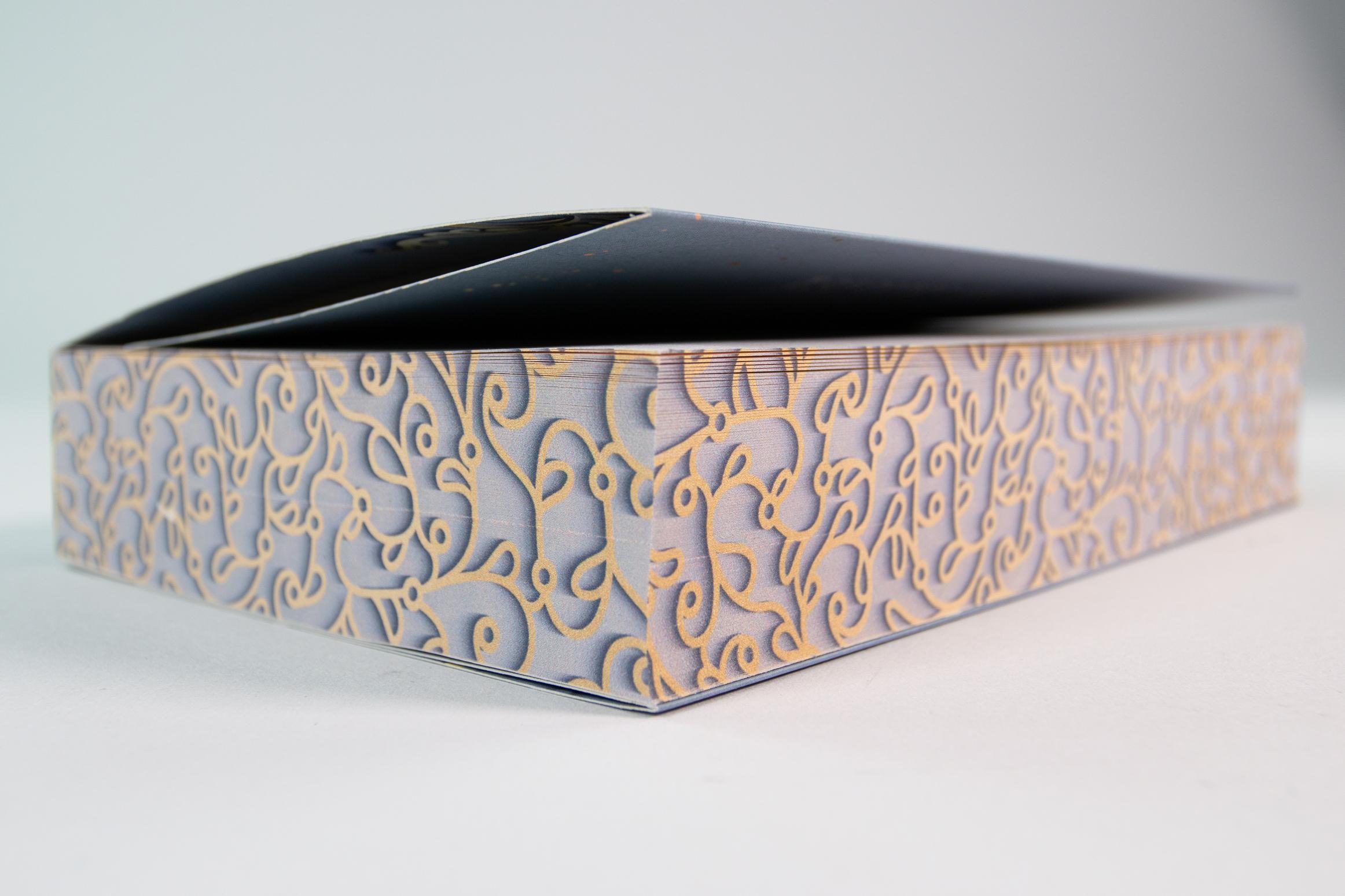 Beispielinhalt (Bild) Covered Colors (Golden Hearts, Band 2)