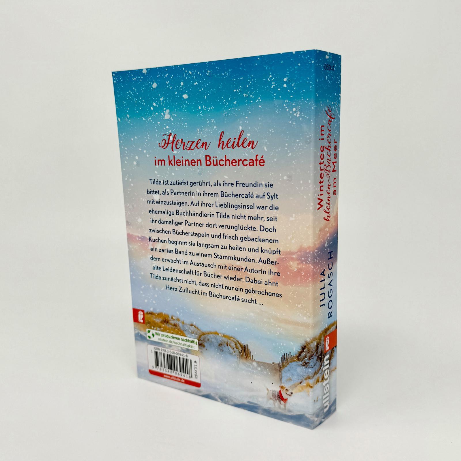 Beispielinhalt (Bild) Wintertee im kleinen Büchercafé am Meer