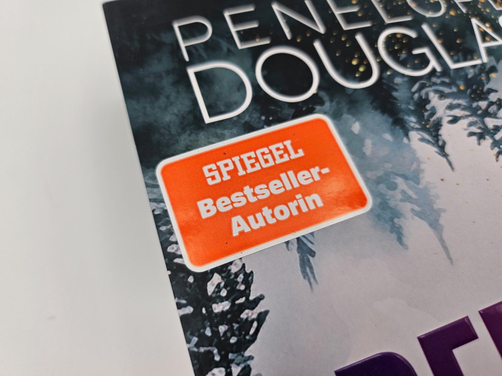 Beispielinhalt (Bild) Credence - Sie ist tabu, doch Liebe kennt keine Regeln