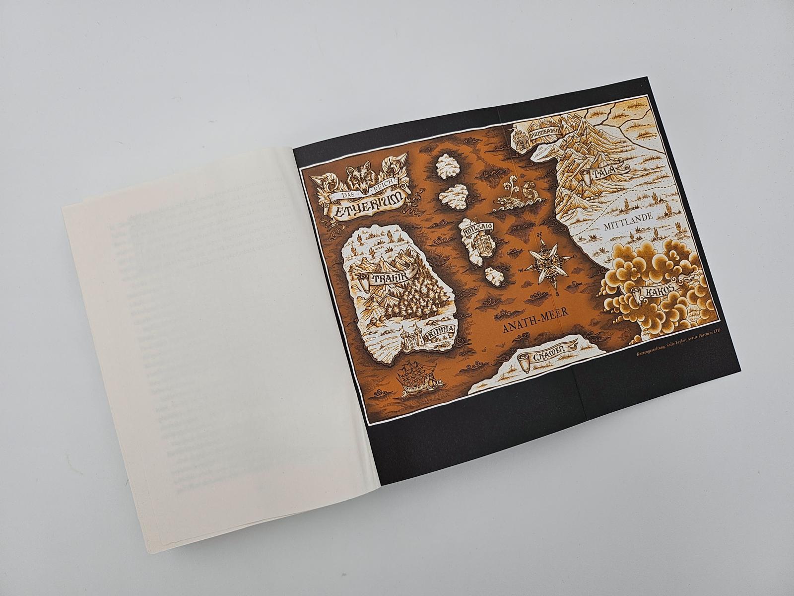 Beispielinhalt (Bild) The Curse of Saints