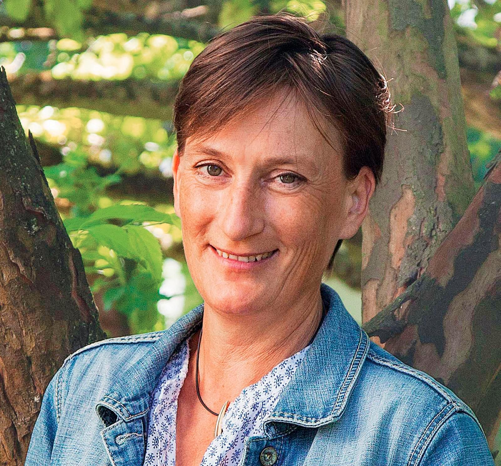 Autorenbild Die Zeitungsdynastie -  Verlorene Heimat