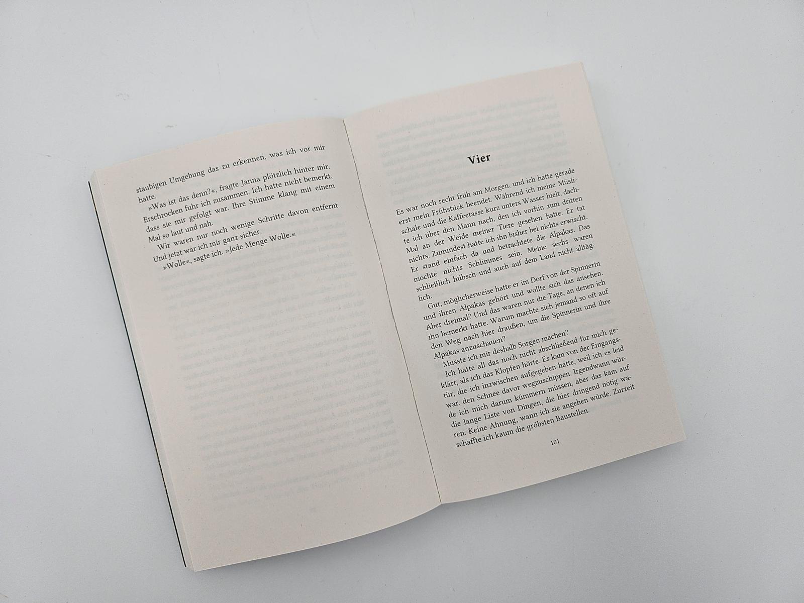 Beispielinhalt (Bild) Weihnachtszauber mit Alpakas