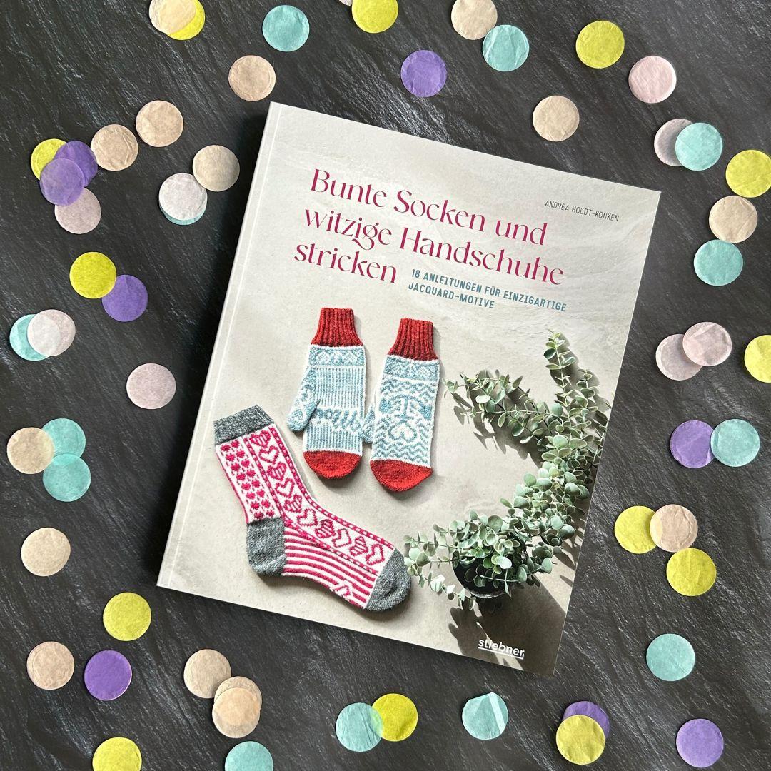 Beispielinhalt (Bild) Bunte Socken und witzige Handschuhe stricken