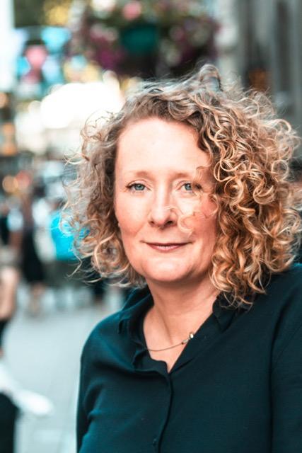 Autorenbild Married into Magic: Deal with the Elf King