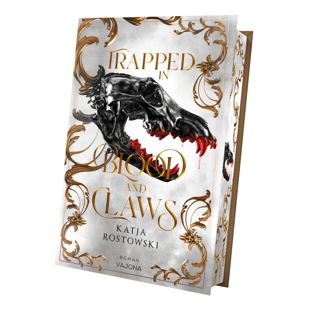 Vorderes Coverbild Trapped In Blood And Claws