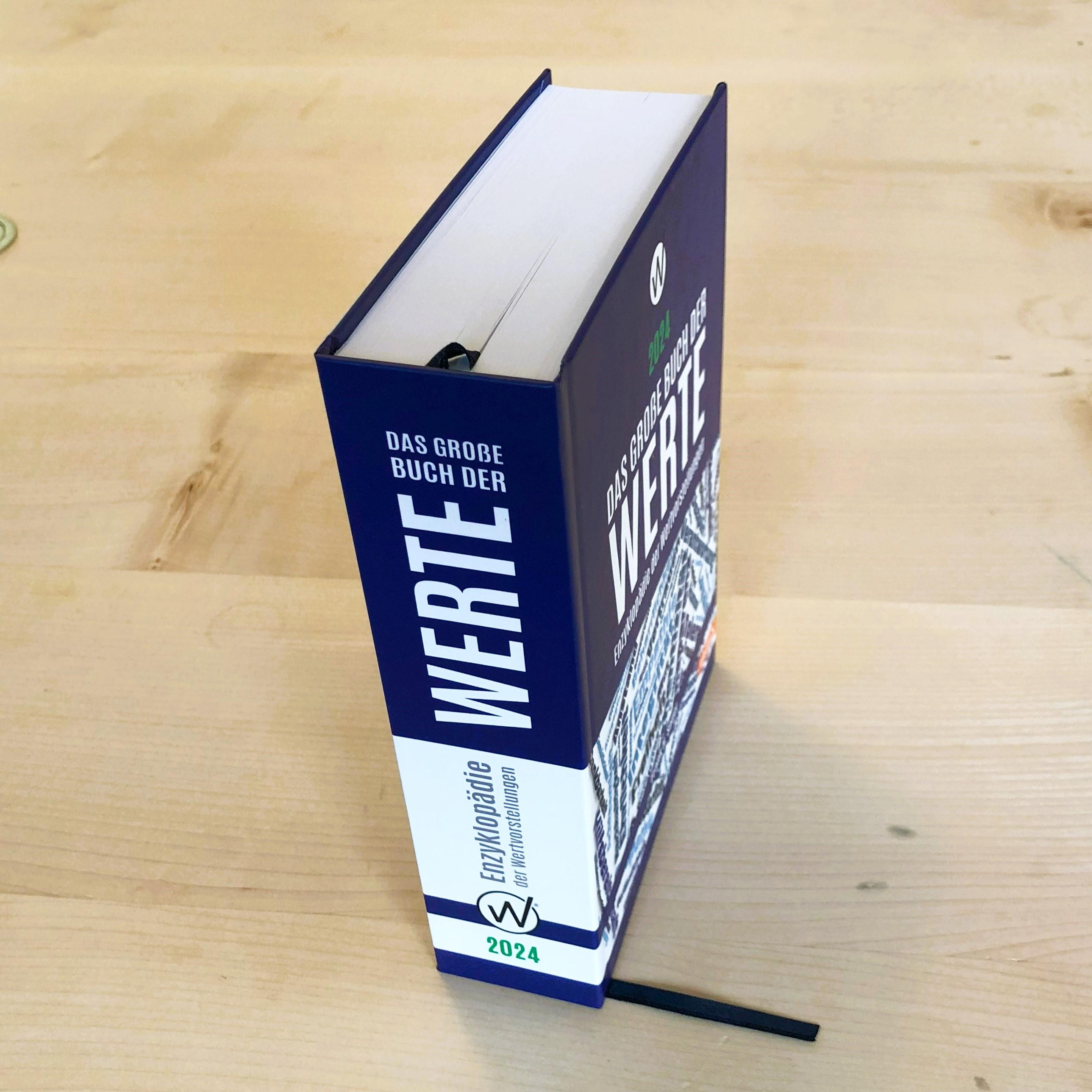Vorderes Coverbild Das große Buch der Werte 2024