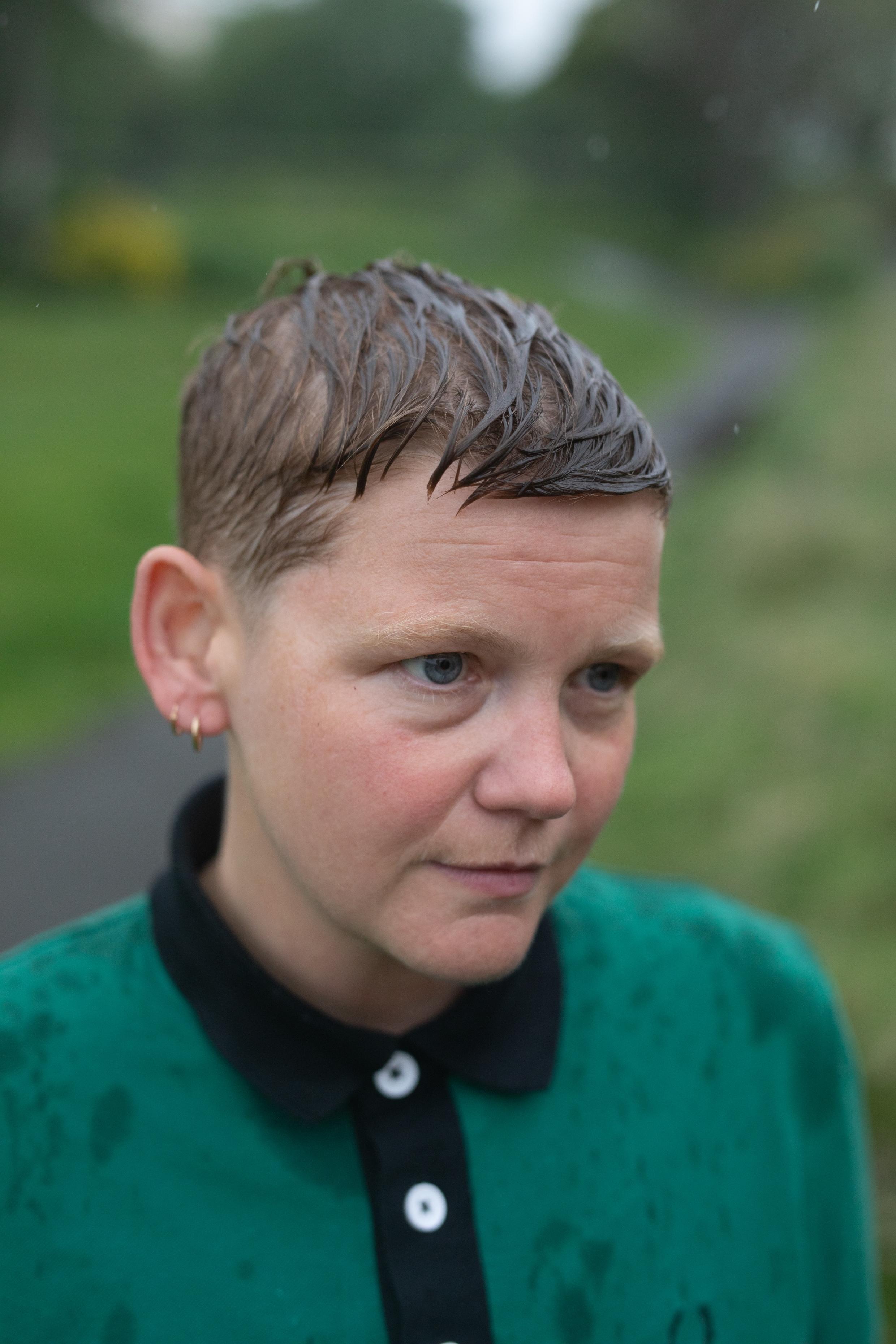 Autorenbild Hold Your Own