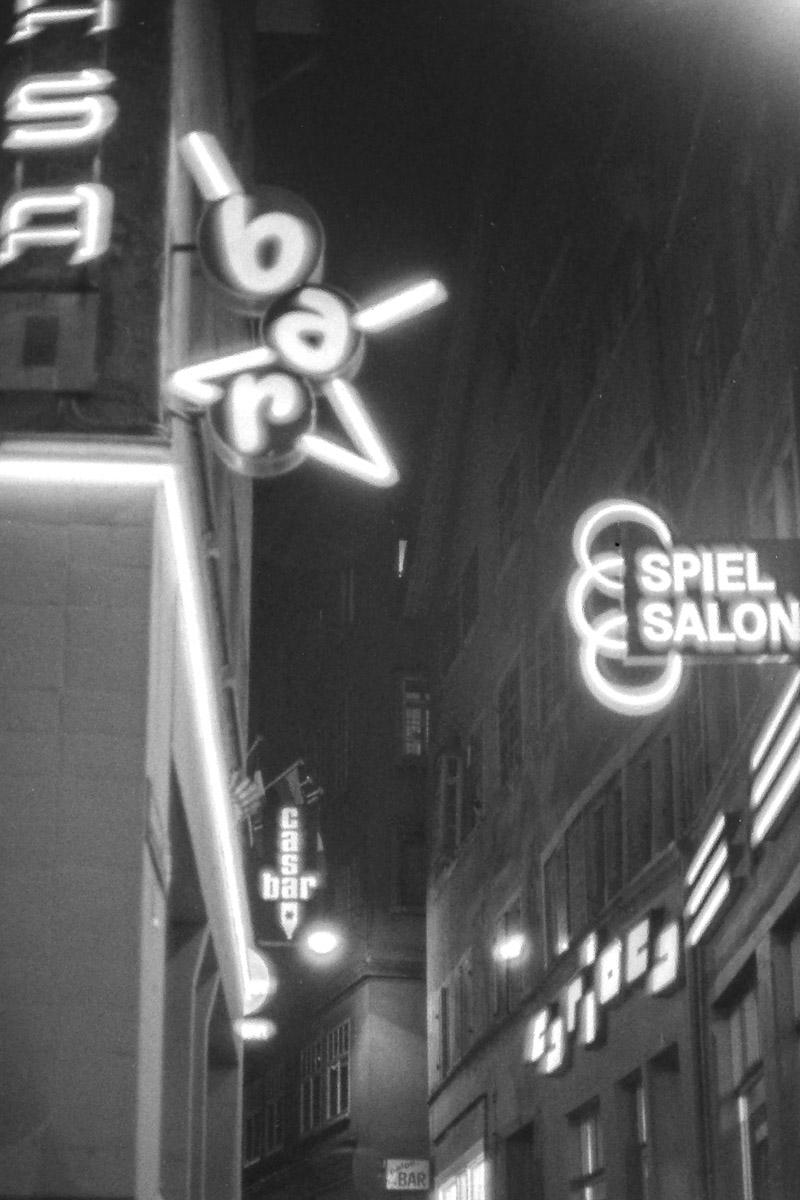 Vorderes Coverbild Flipper und einarmige Banditen