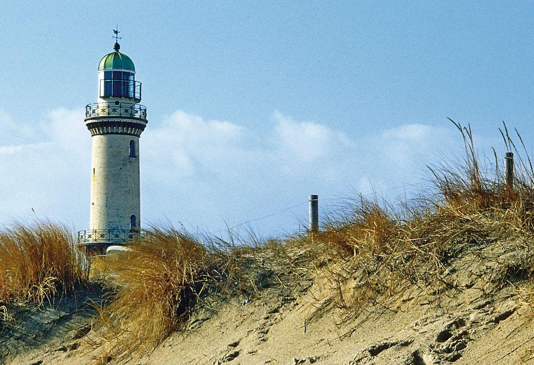 Beispielinhalt (Bild) Leuchttürme 2025. 3-Monats-Tischkalender