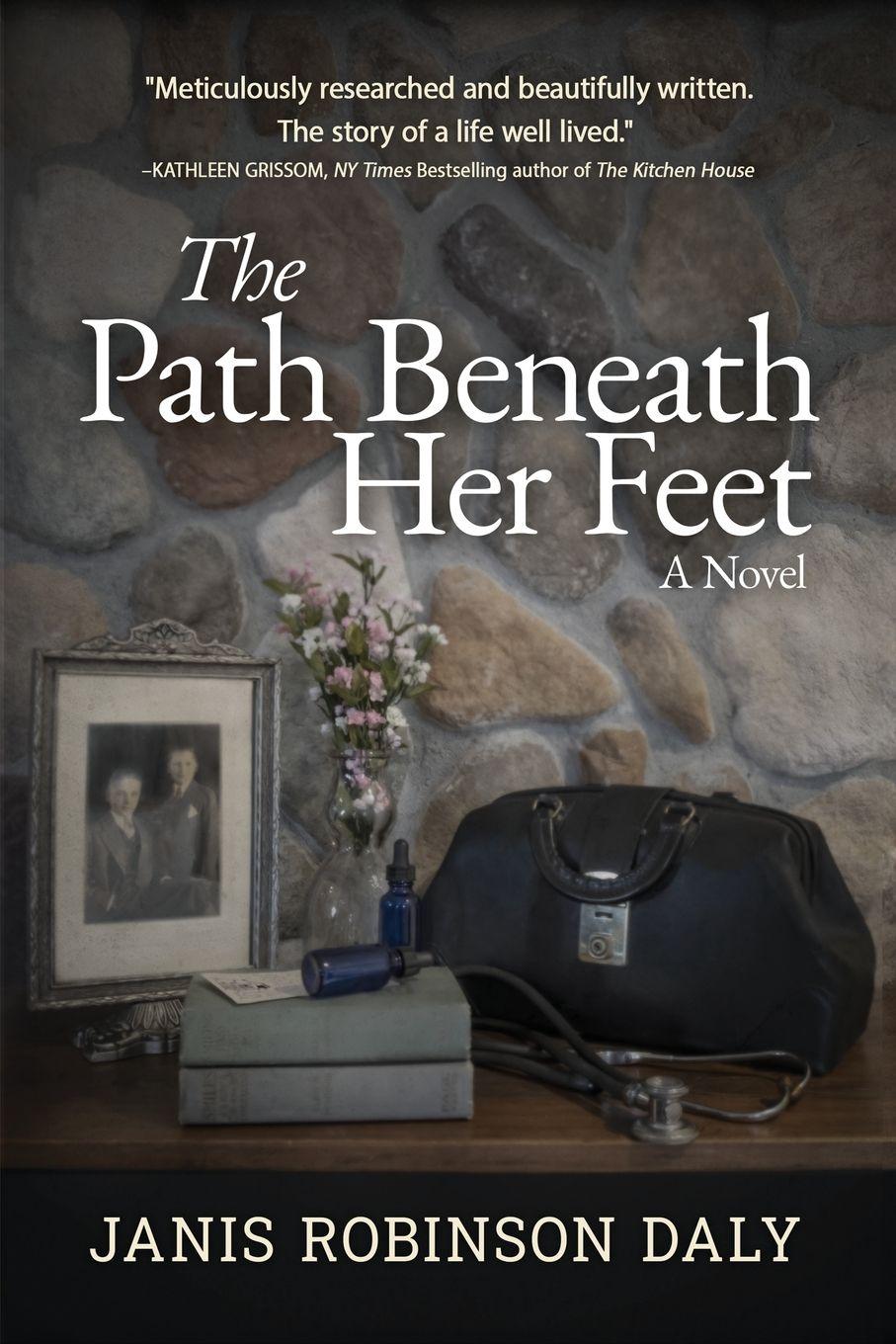 Vorderes Coverbild The Path Beneath Her Feet