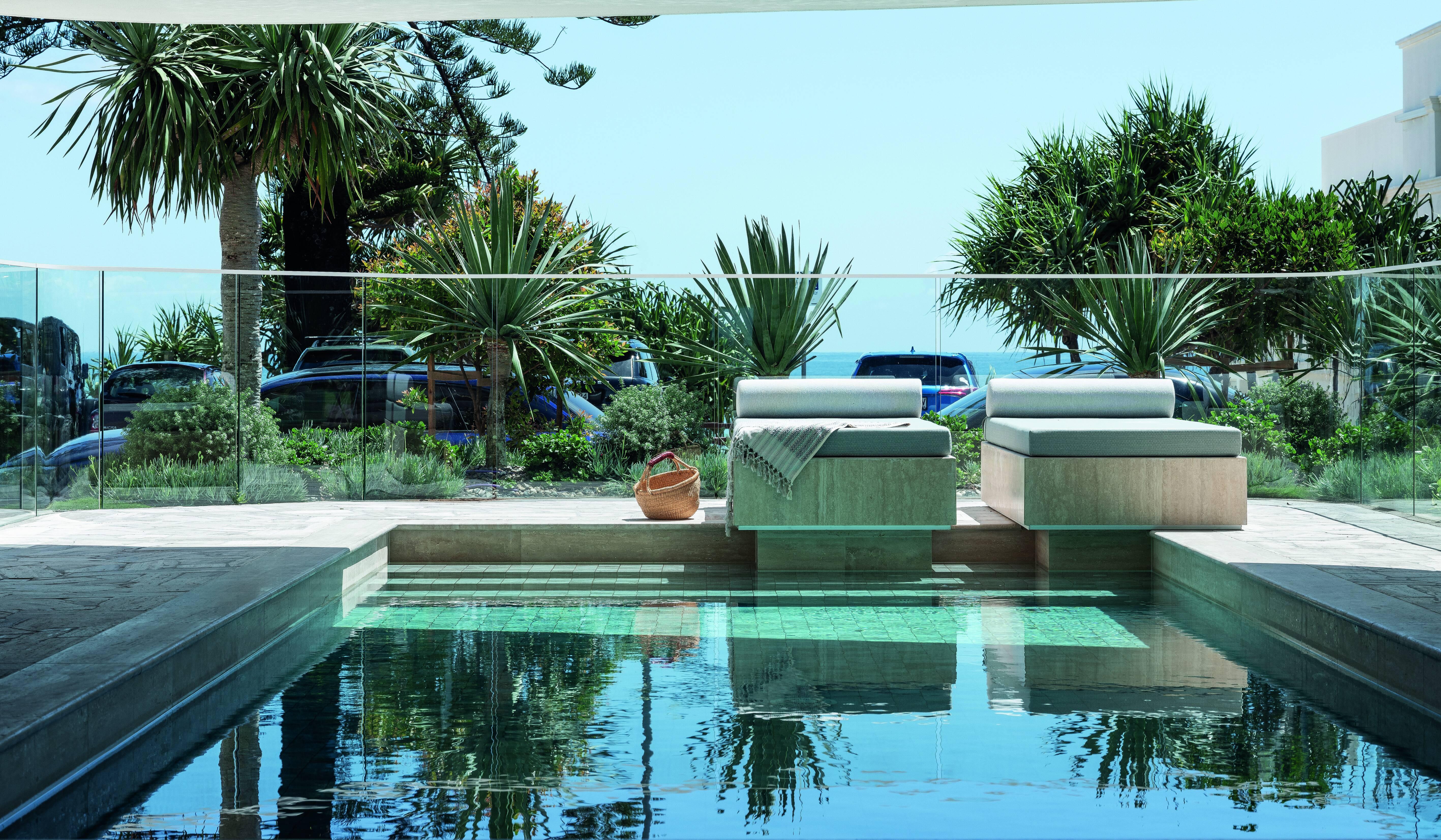 Beispielinhalt (Bild) Apartment Building Architecture