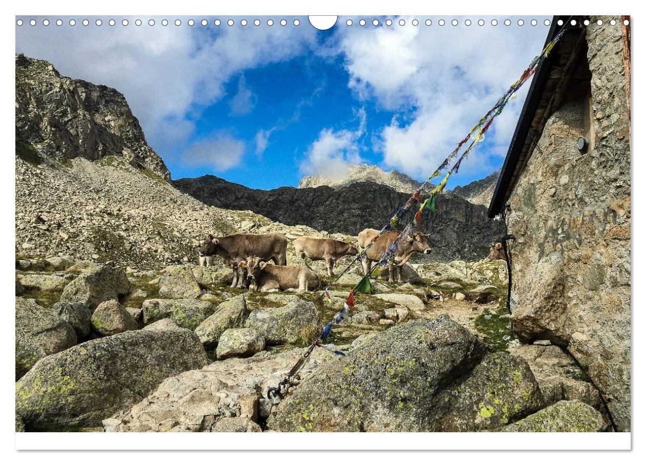 Beispielinhalt (Bild) Spanische - Pyrenäen Carros de Foc (Wandkalender 2025 DIN A3 quer), CALVENDO Monatskalender