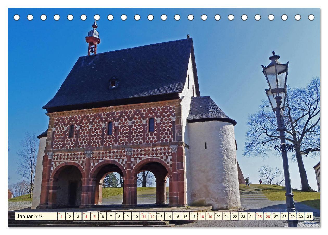 Beispielinhalt (Bild) Die Bergstraße - Sehenswerte Städte, Natur und weite Ausblicke (Tischkalender 2025 DIN A5 quer), CALVENDO Monatskalender