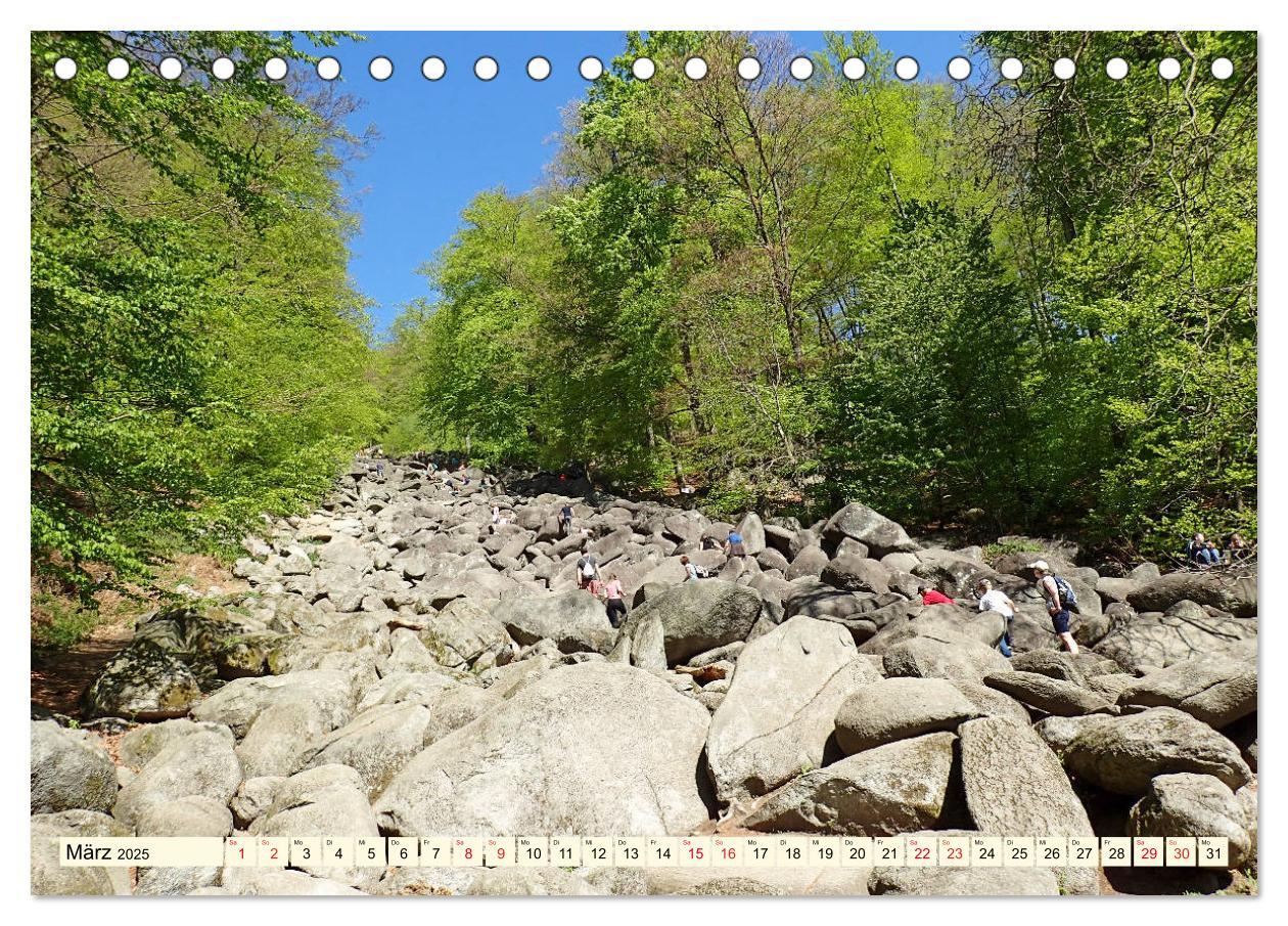 Beispielinhalt (Bild) Die Bergstraße - Sehenswerte Städte, Natur und weite Ausblicke (Tischkalender 2025 DIN A5 quer), CALVENDO Monatskalender
