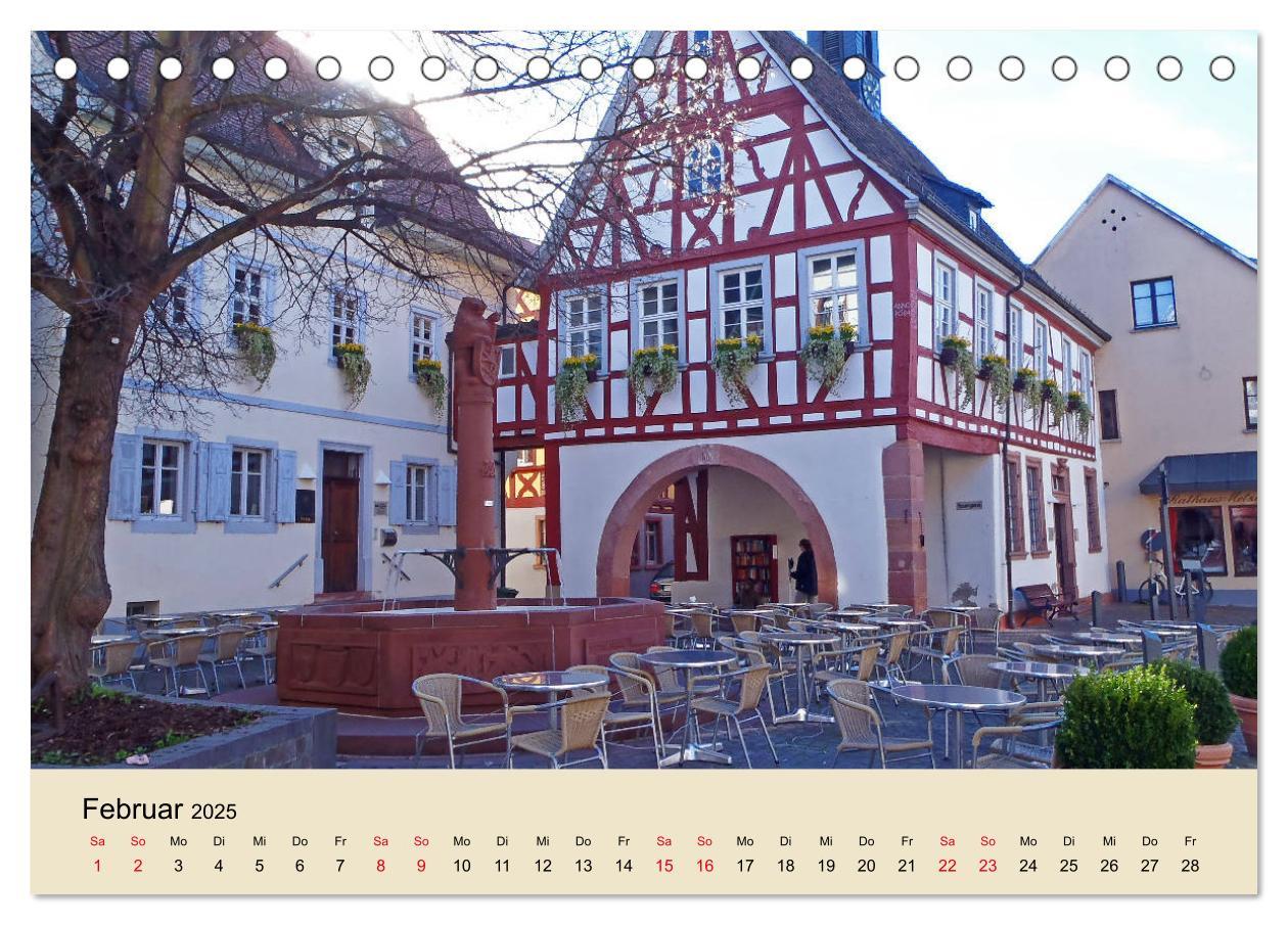 Beispielinhalt (Bild) Entlang der Bergstraße Burgen, Wein und Fachwerk (Tischkalender 2025 DIN A5 quer), CALVENDO Monatskalender