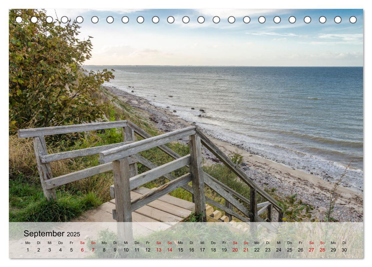 Beispielinhalt (Bild) Ostseeküste Schwedeneck 2025 (Tischkalender 2025 DIN A5 quer), CALVENDO Monatskalender