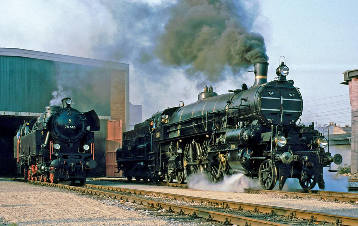 Beispielinhalt (Bild) Jahrbuch Lokomotiven 2025