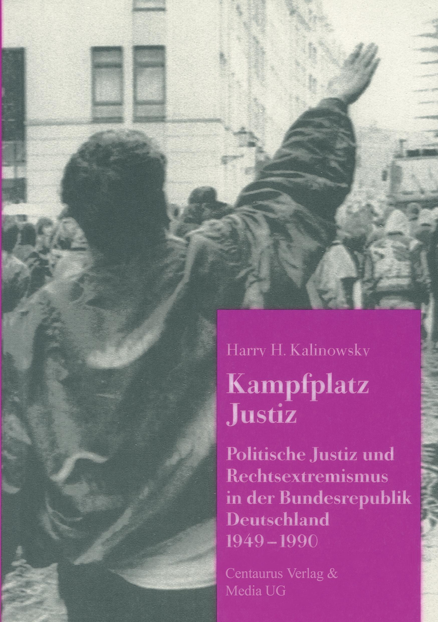 Vorderes Coverbild Kampfplatz Justiz