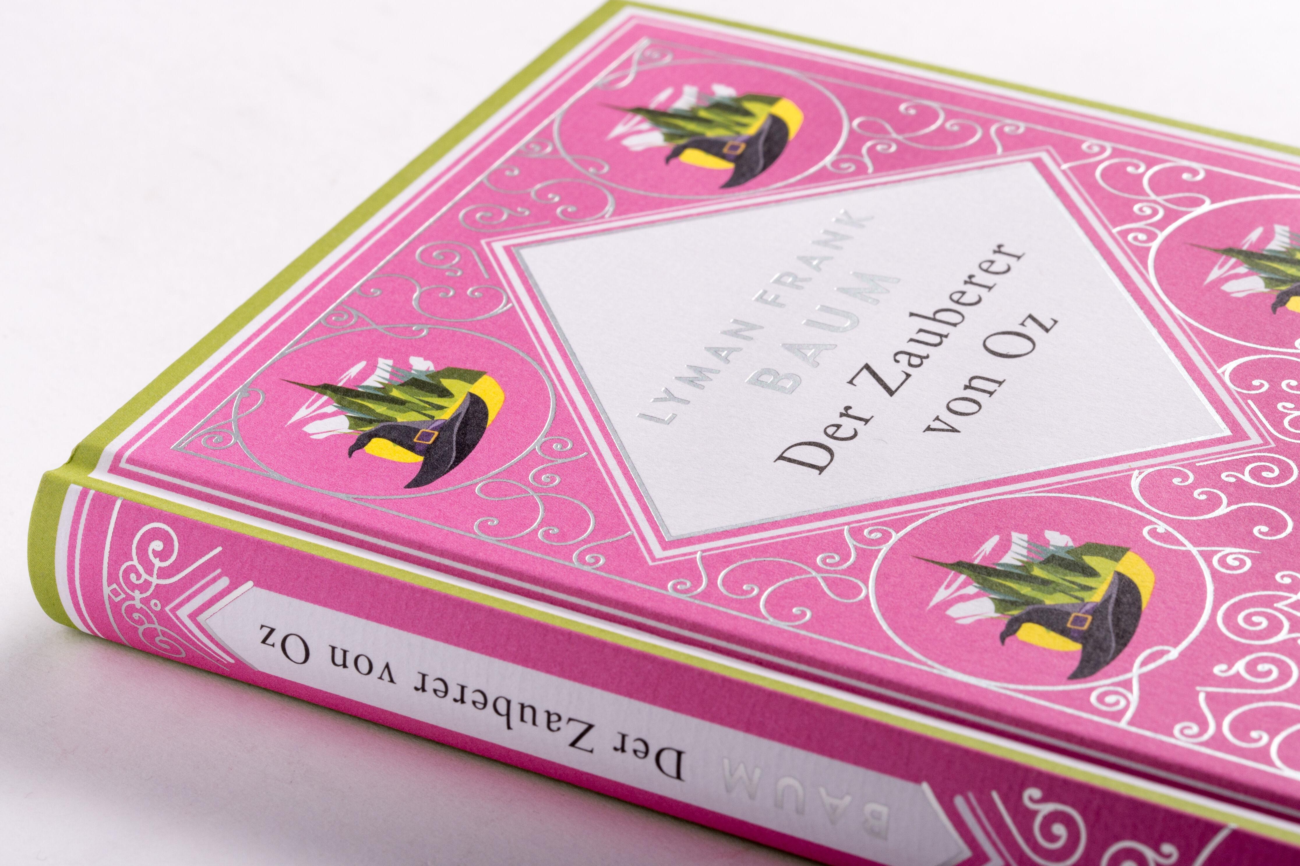 Beispielinhalt (Bild) Der Zauberer von Oz. Schmuckausgabe mit Silberprägung