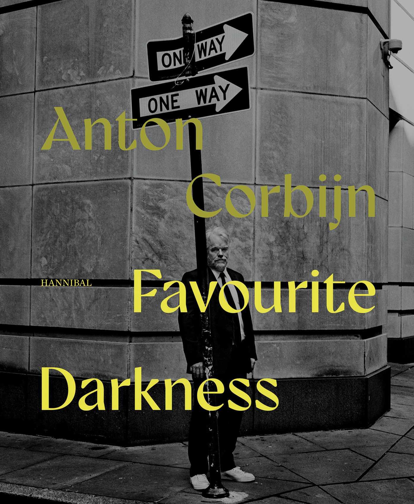 Vorderes Coverbild Favourite Darkness