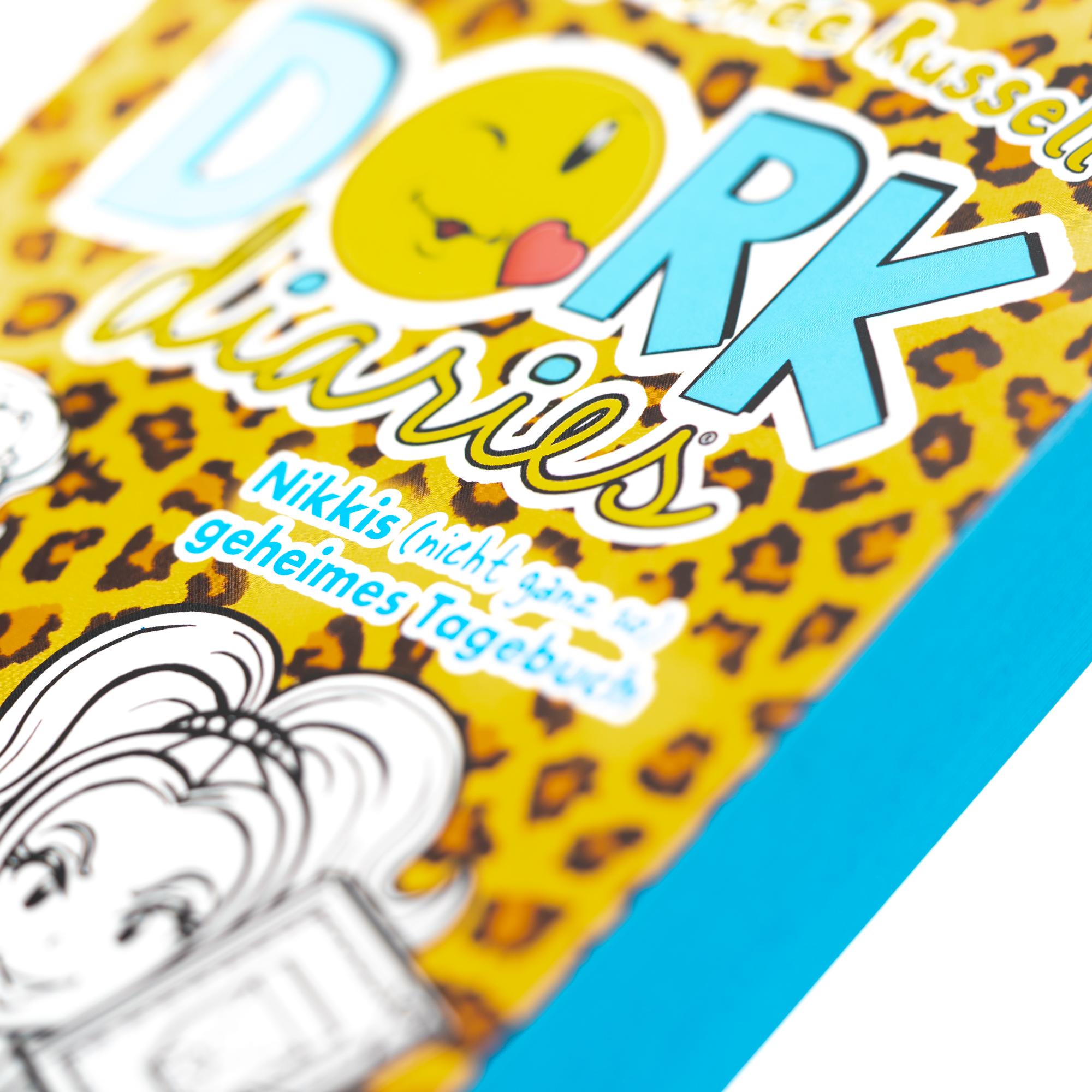 Beispielinhalt (Bild) DORK Diaries, Band 09: Nikkis (nicht ganz so) geheimes Tagebuch