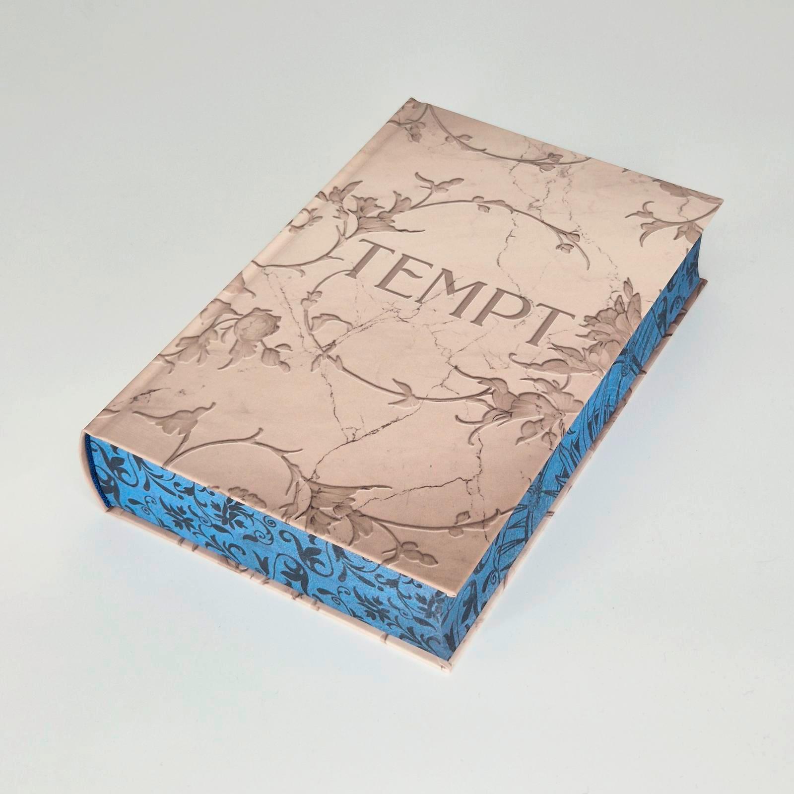 Beispielinhalt (Bild) To Tempt a God