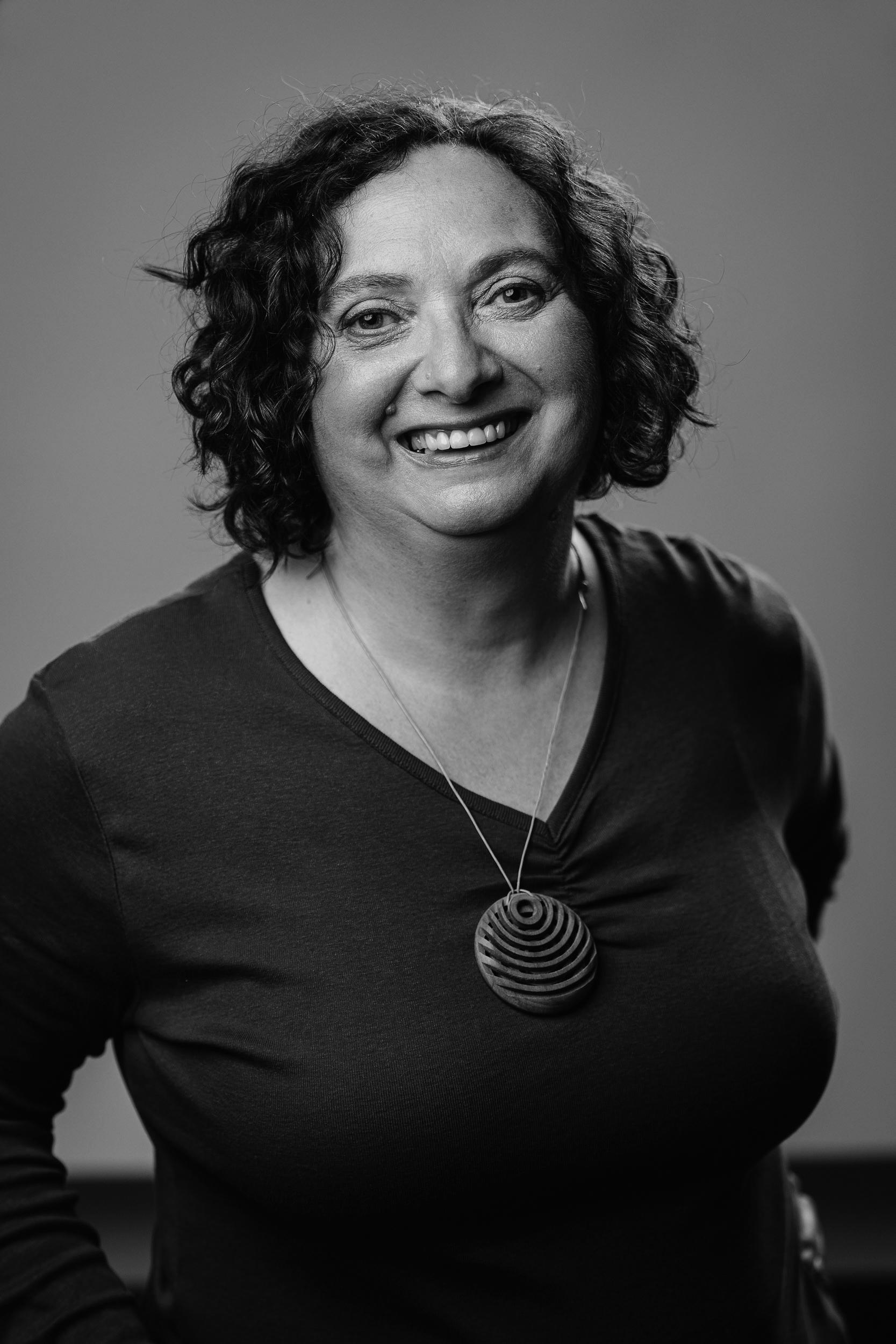 Autorenbild Mörderisch verstrickt - Ein Strickclub ermittelt