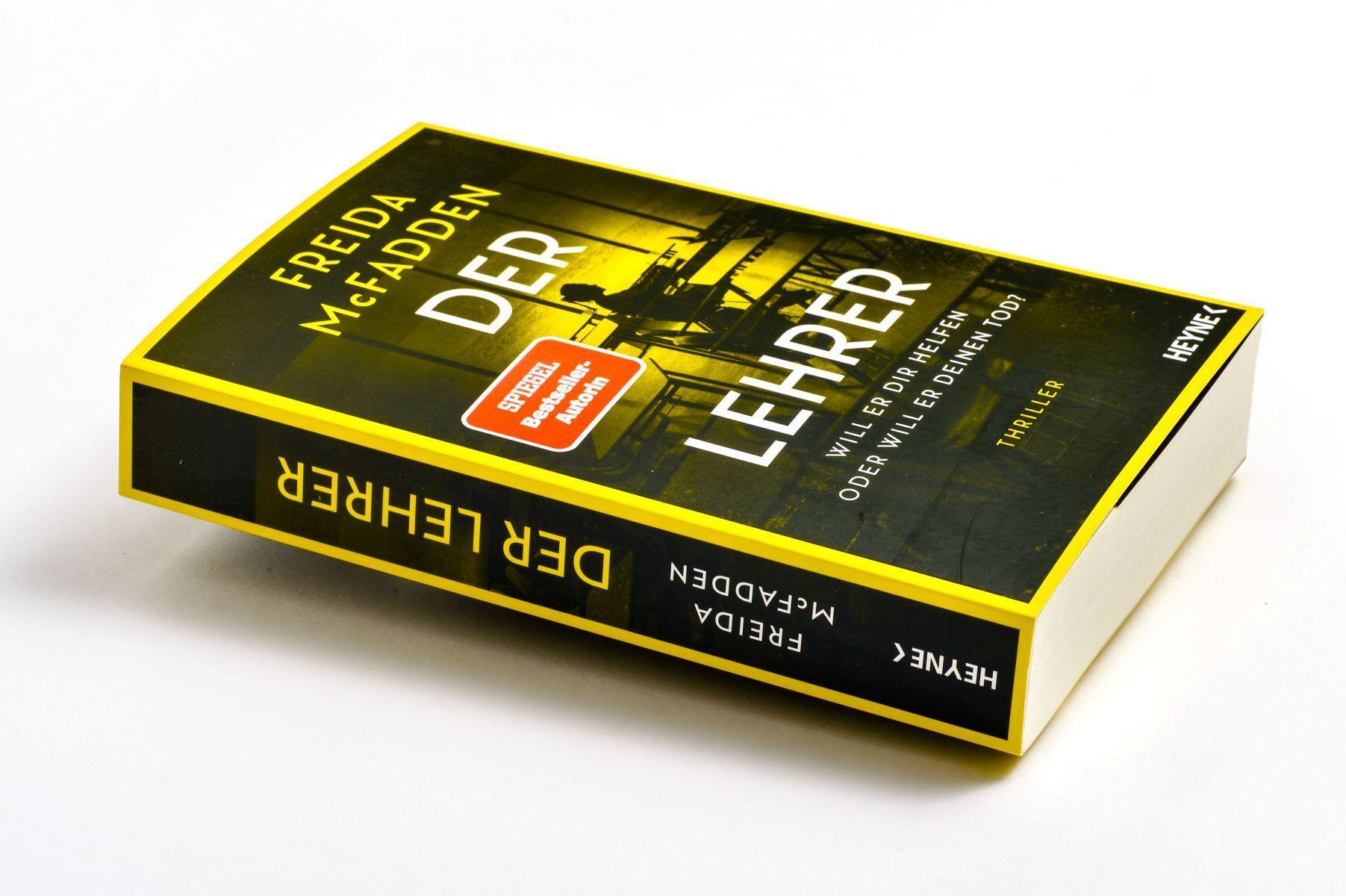 Beispielinhalt (Bild) Der Lehrer - Will er dir helfen oder will er deinen Tod?