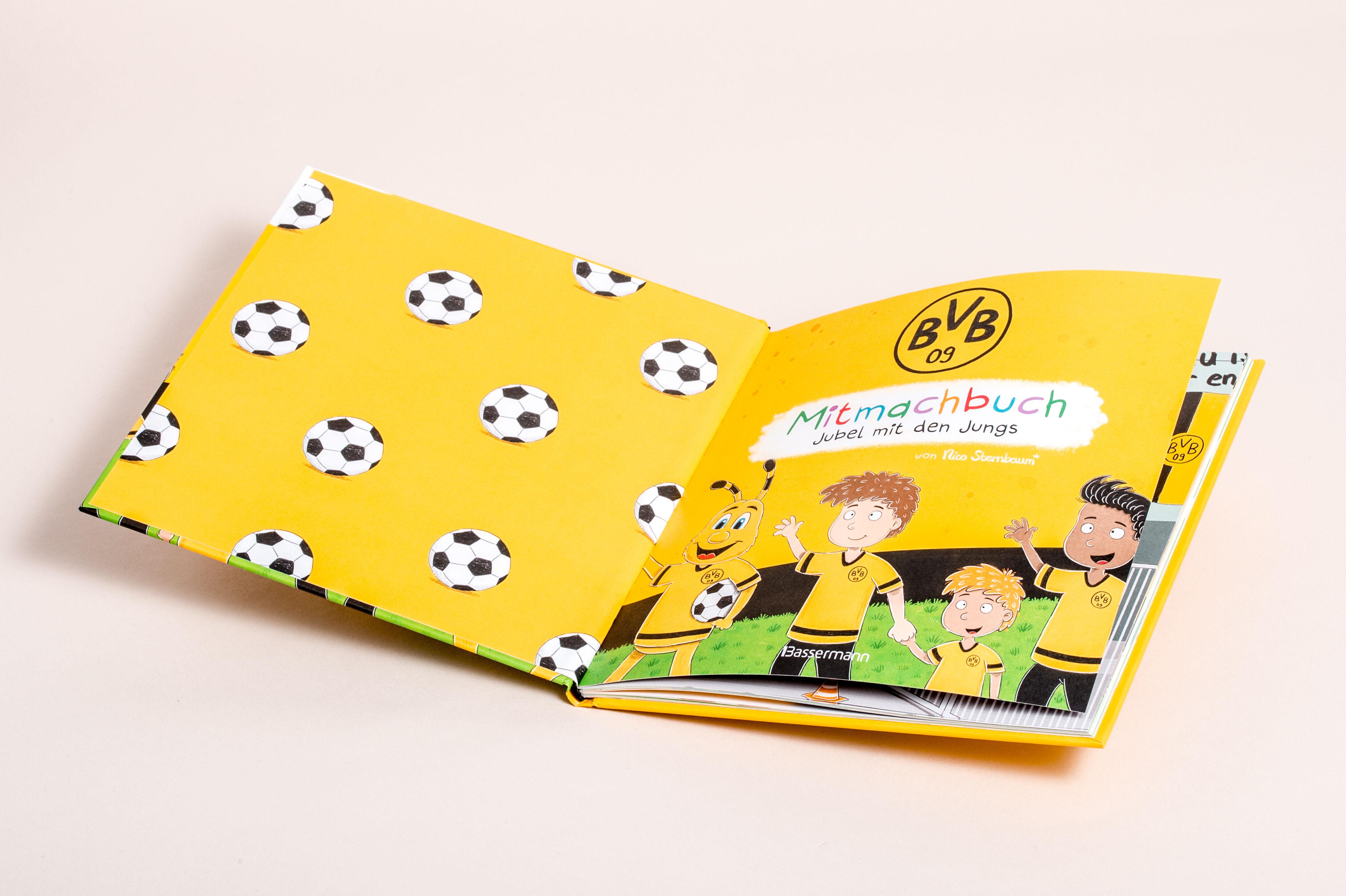 Beispielinhalt (Bild) BVB - Ein Mitmachbuch zum Schütteln, Schaukeln, Pusten, Klopfen und sehen, was dann passiert