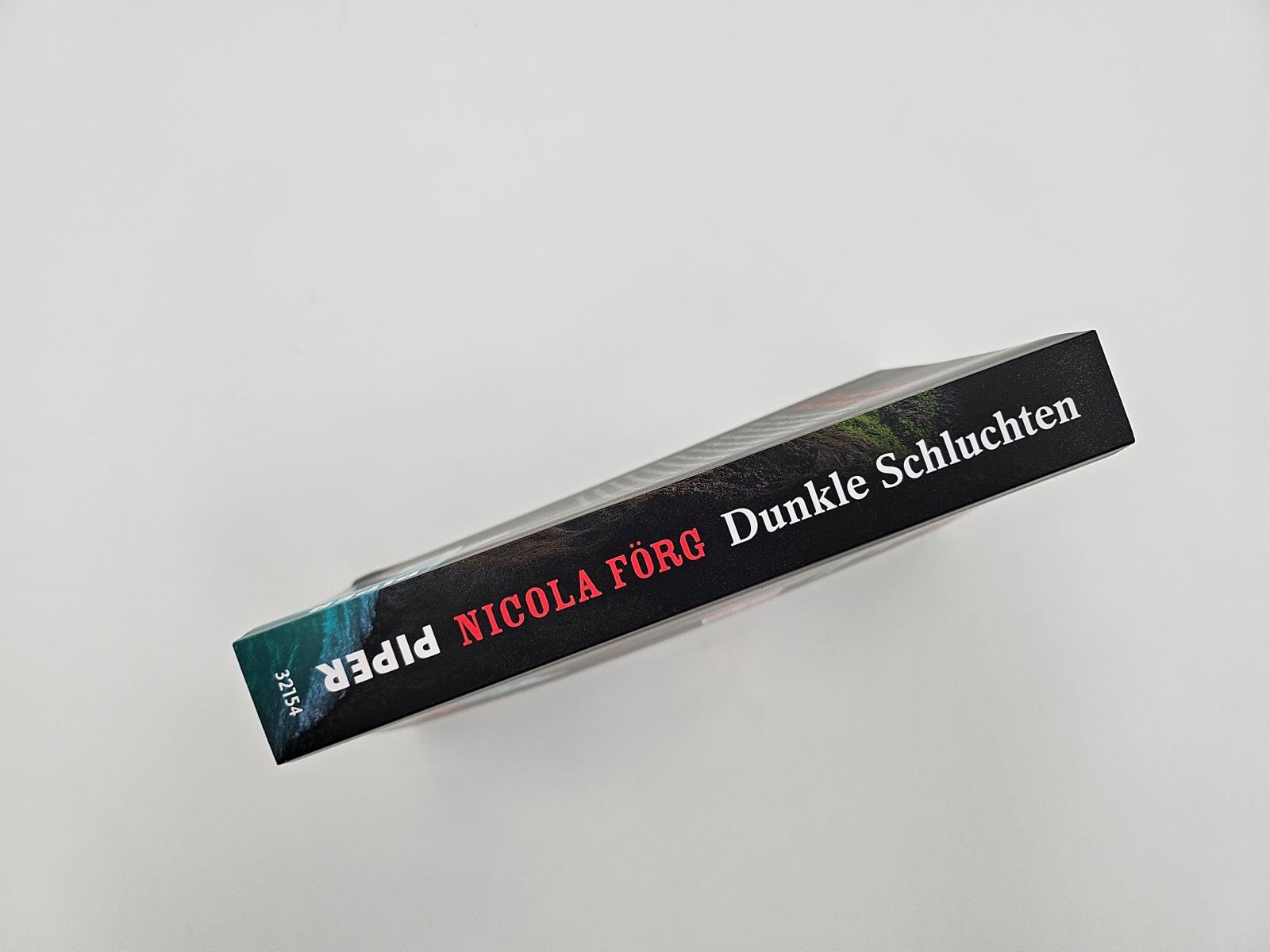 Beispielinhalt (Bild) Dunkle Schluchten
