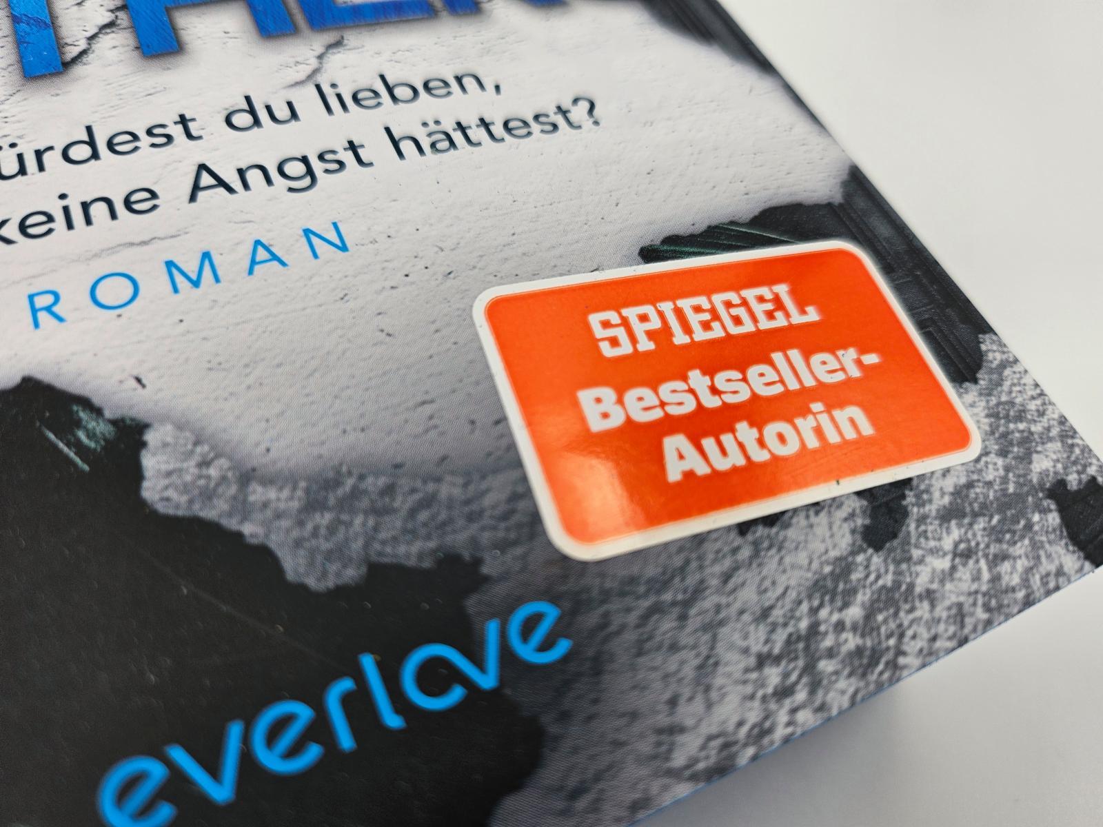 Beispielinhalt (Bild) Five Brothers - Wen würdest du lieben, wenn du keine Angst hättest?