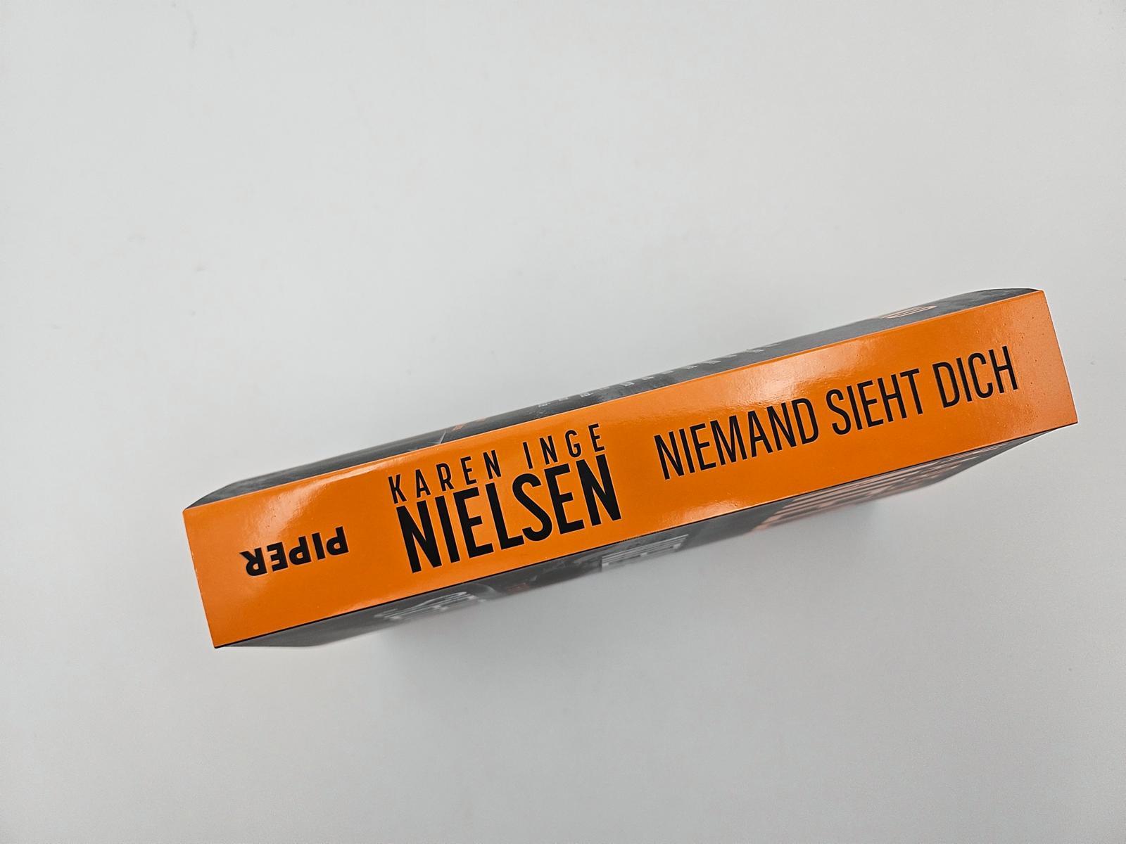 Beispielinhalt (Bild) Niemand sieht dich