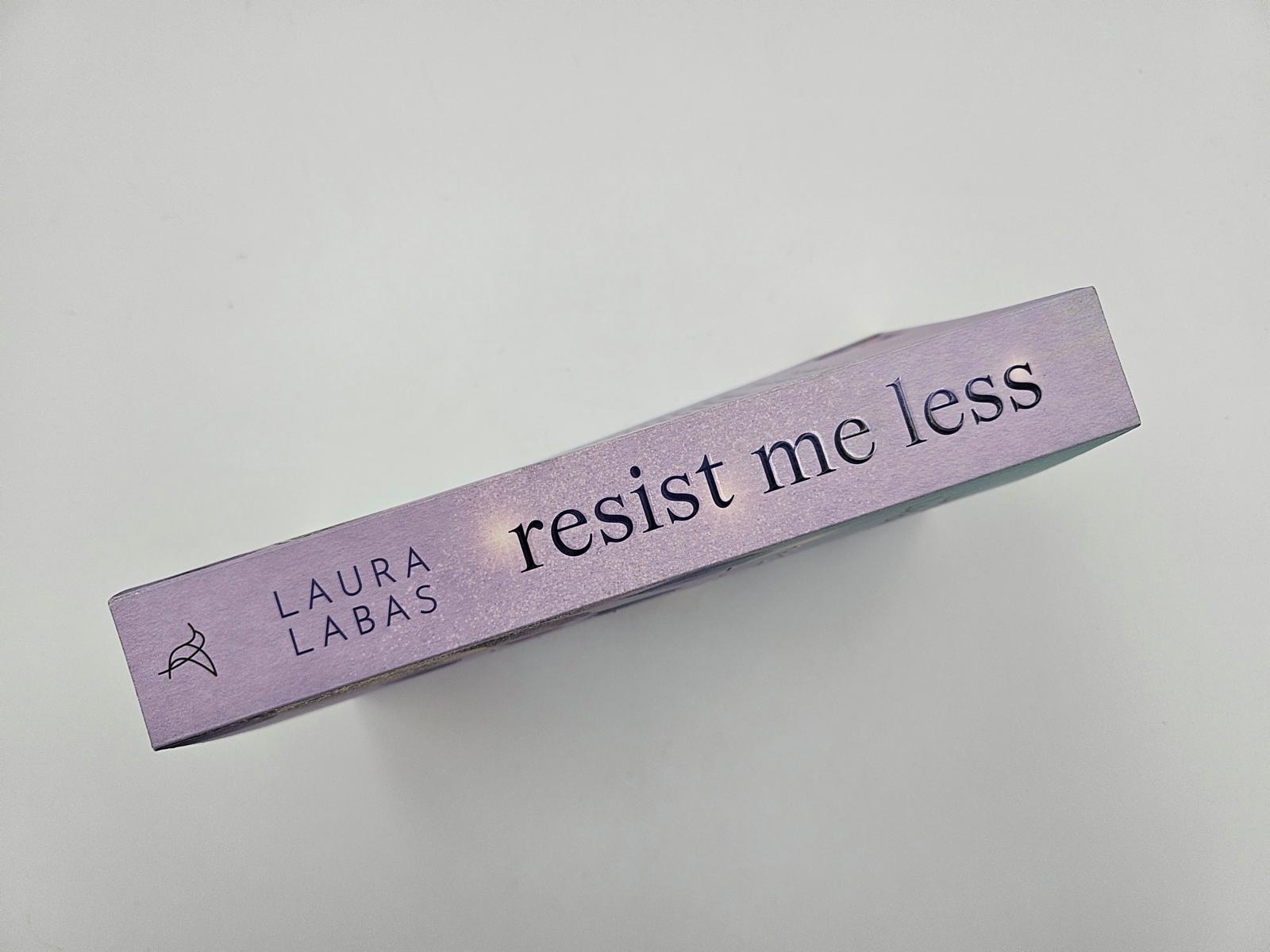 Beispielinhalt (Bild) Resist Me Less