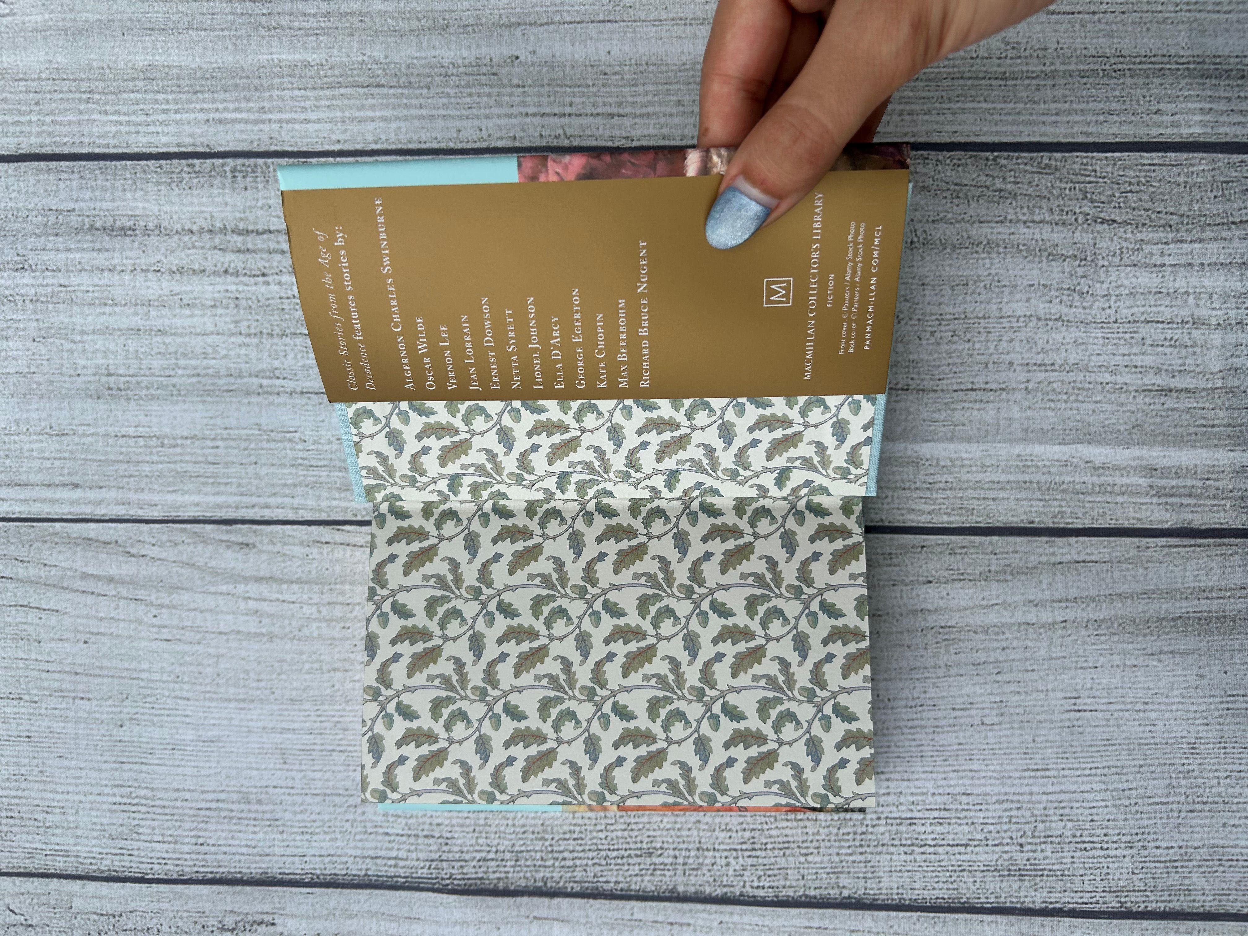 Beispielinhalt (Bild) Classic Stories from the Age of Decadence