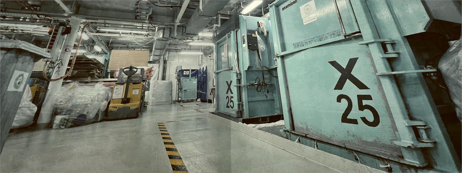 Beispielinhalt (Bild) Escape Room. Christmas Cruise - Kreuzfahrt in den Tod