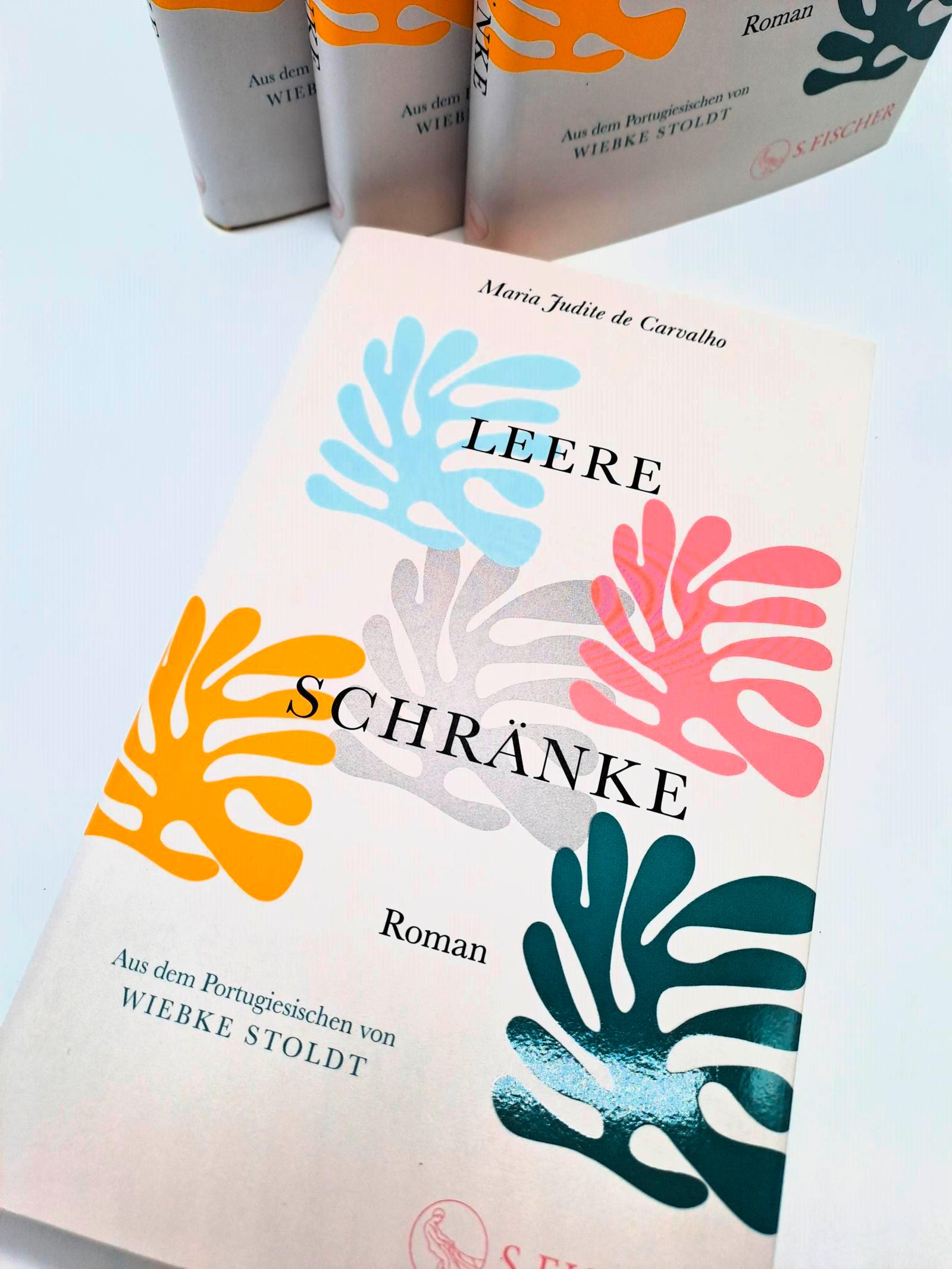 Beispielinhalt (Bild) Leere Schränke