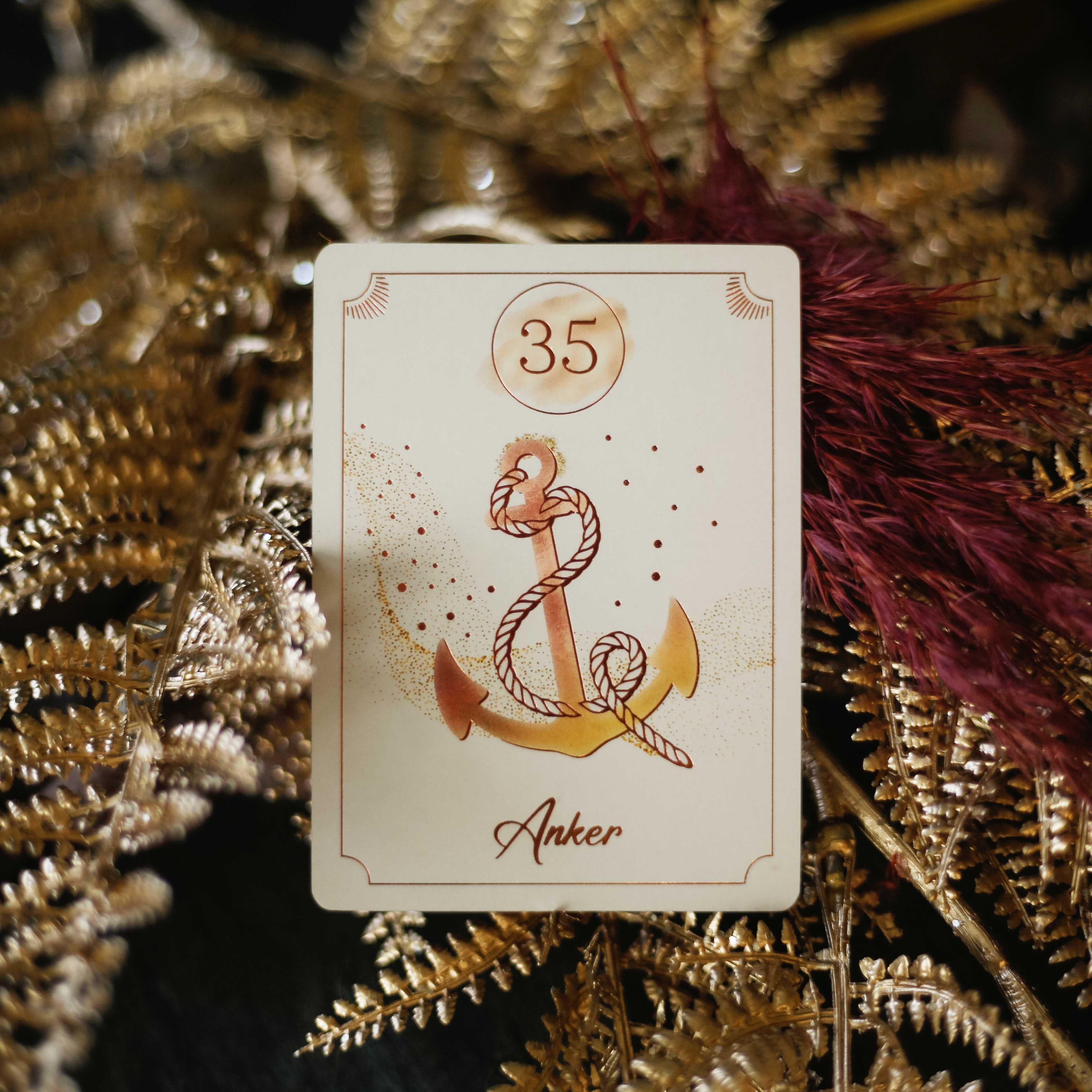 Beispielinhalt (Bild) Love Lenormand - 40 Orakelkarten für deine Selbstliebe, Beziehung, weibliche Kraft